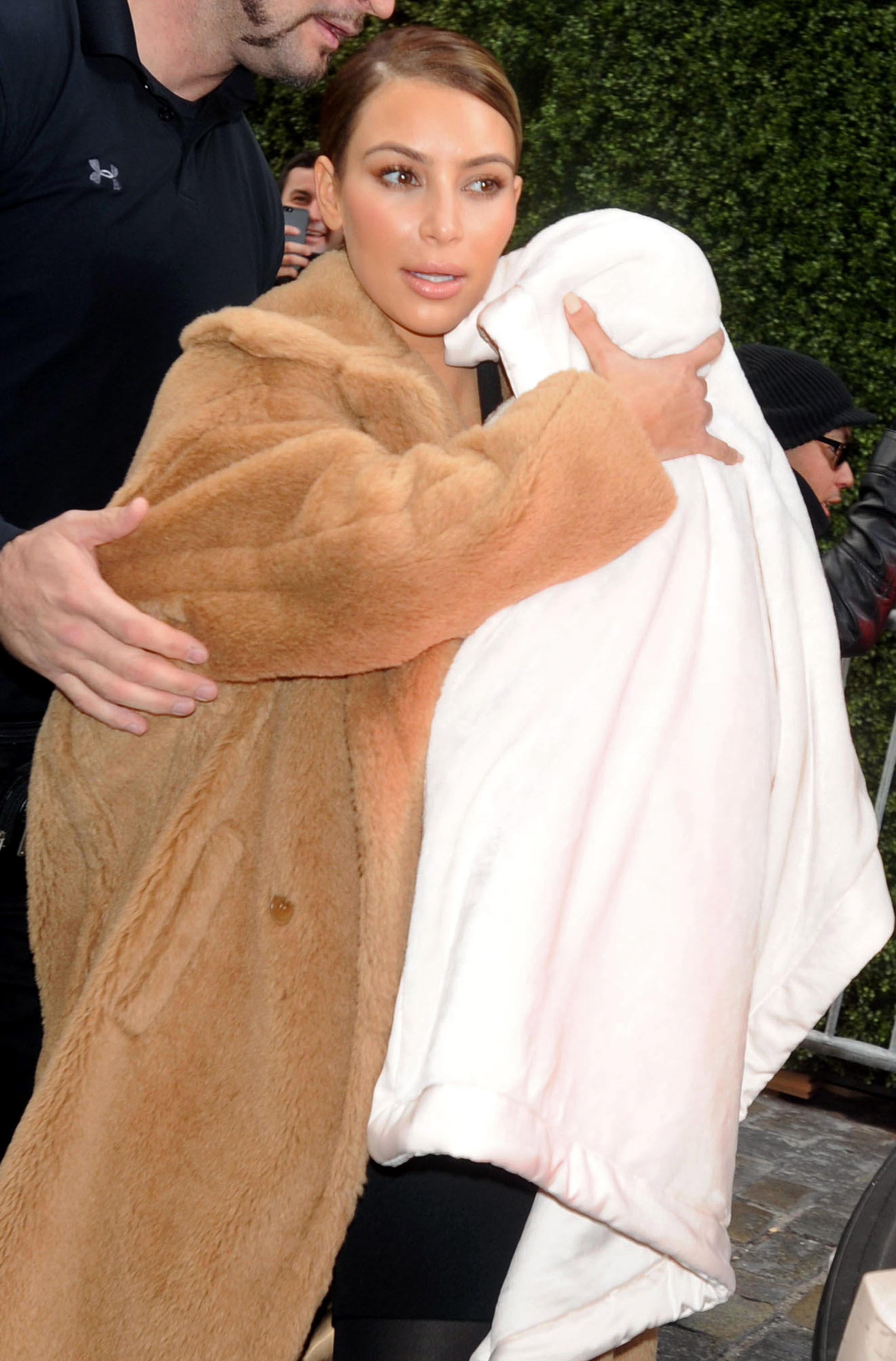 Kim Kardashian and North West pictured on November 19, 2013, in New York City. | Source: Getty Images