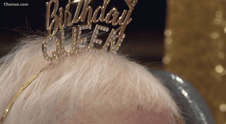 Meta Monteleon's birthday crown. | Source: Youtube.com/13WMAZ