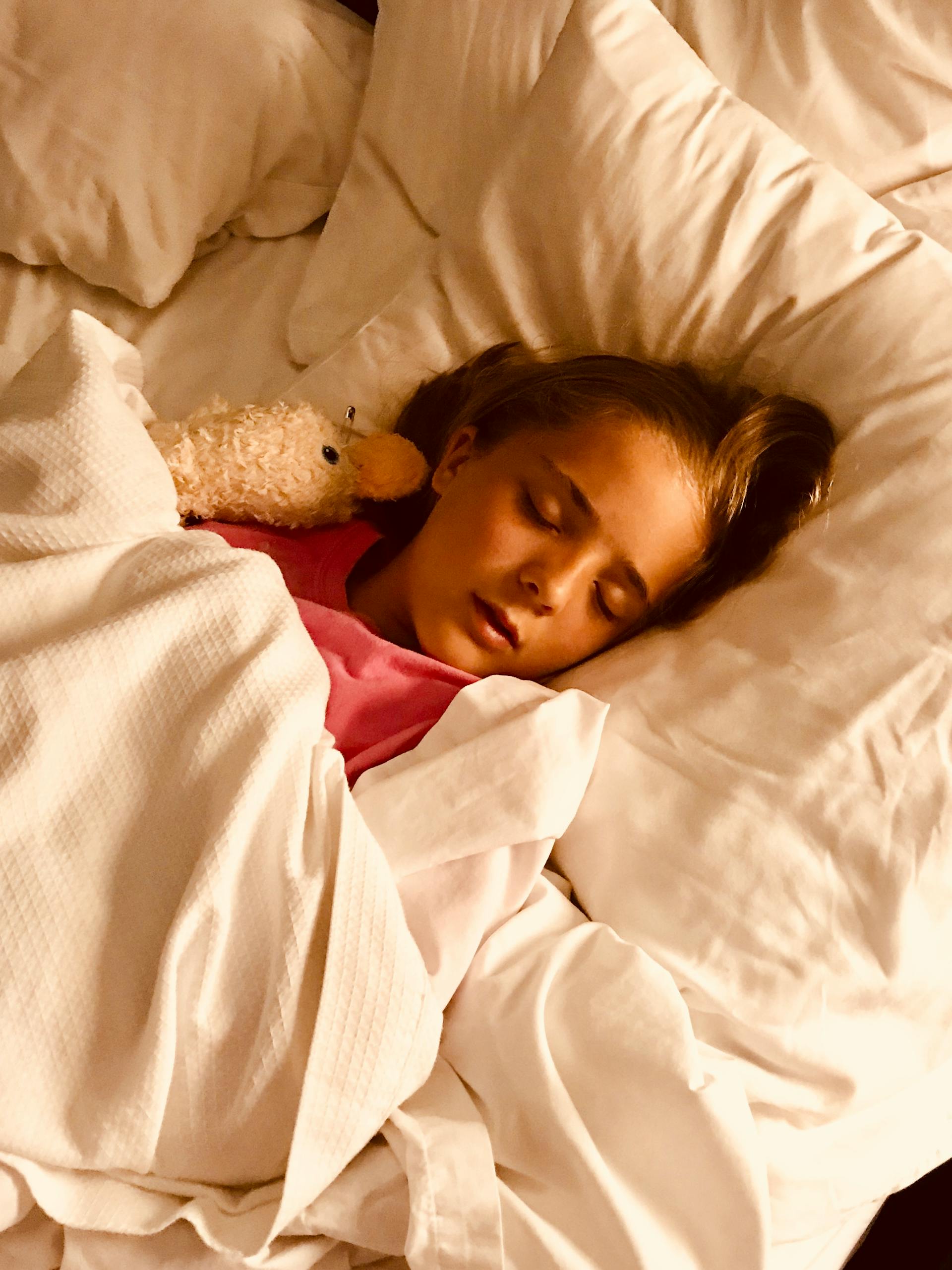 A sleeping little girl | Source: Pexels
