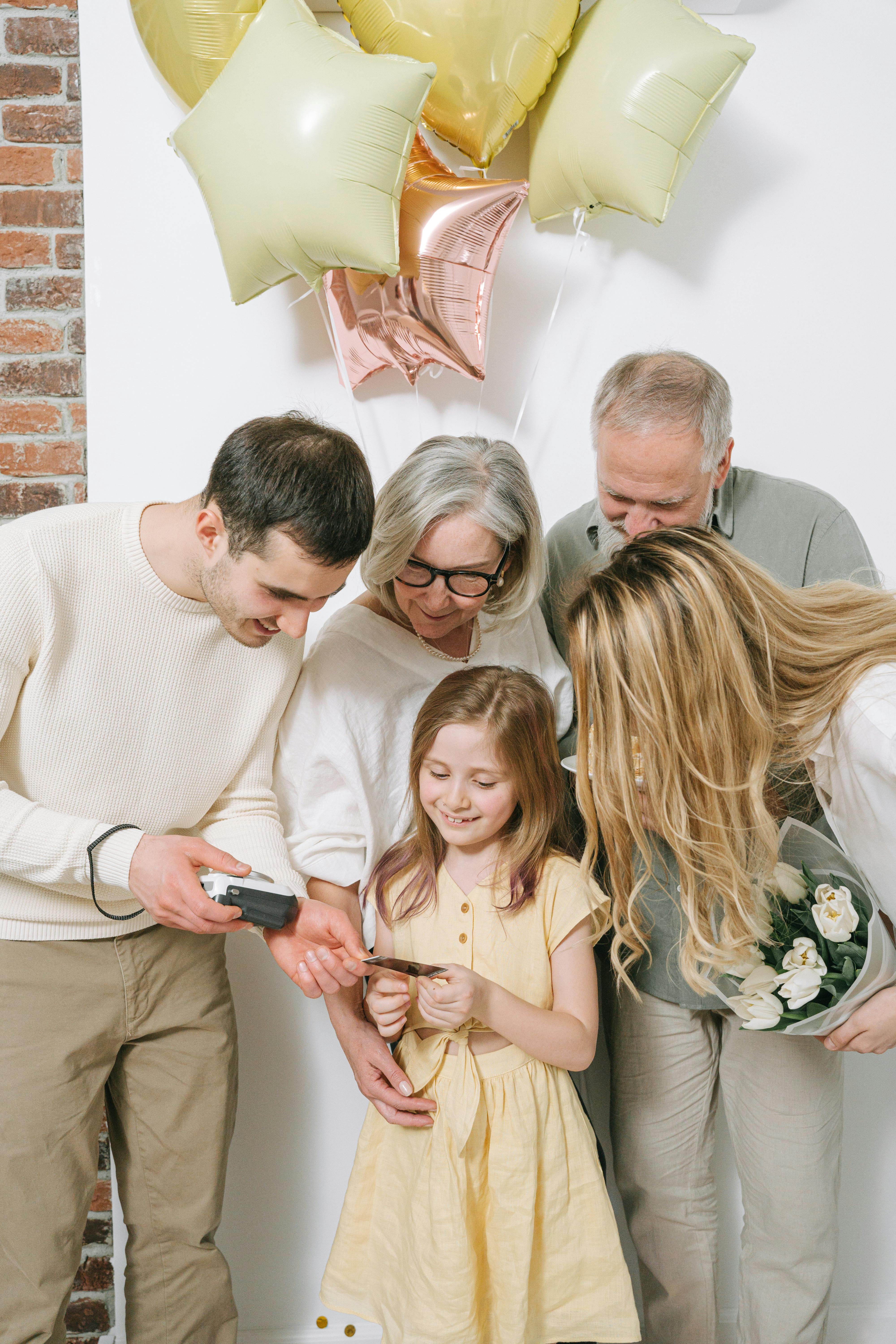 A happy family | Source: Pexels