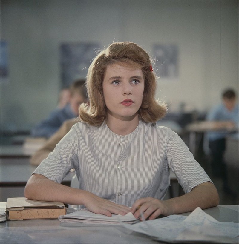 Patty Duke filming "The Patty Duke Show" in the mid 1960s | Photo: Getty Images    