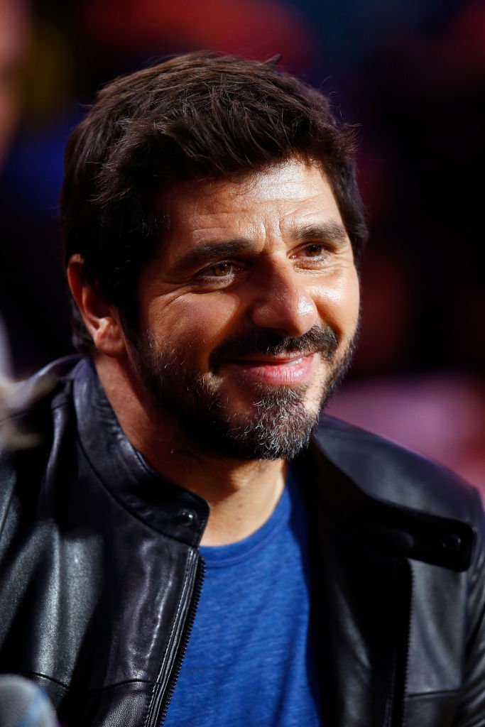 Patrick Fiori souriant / Source : getty Images