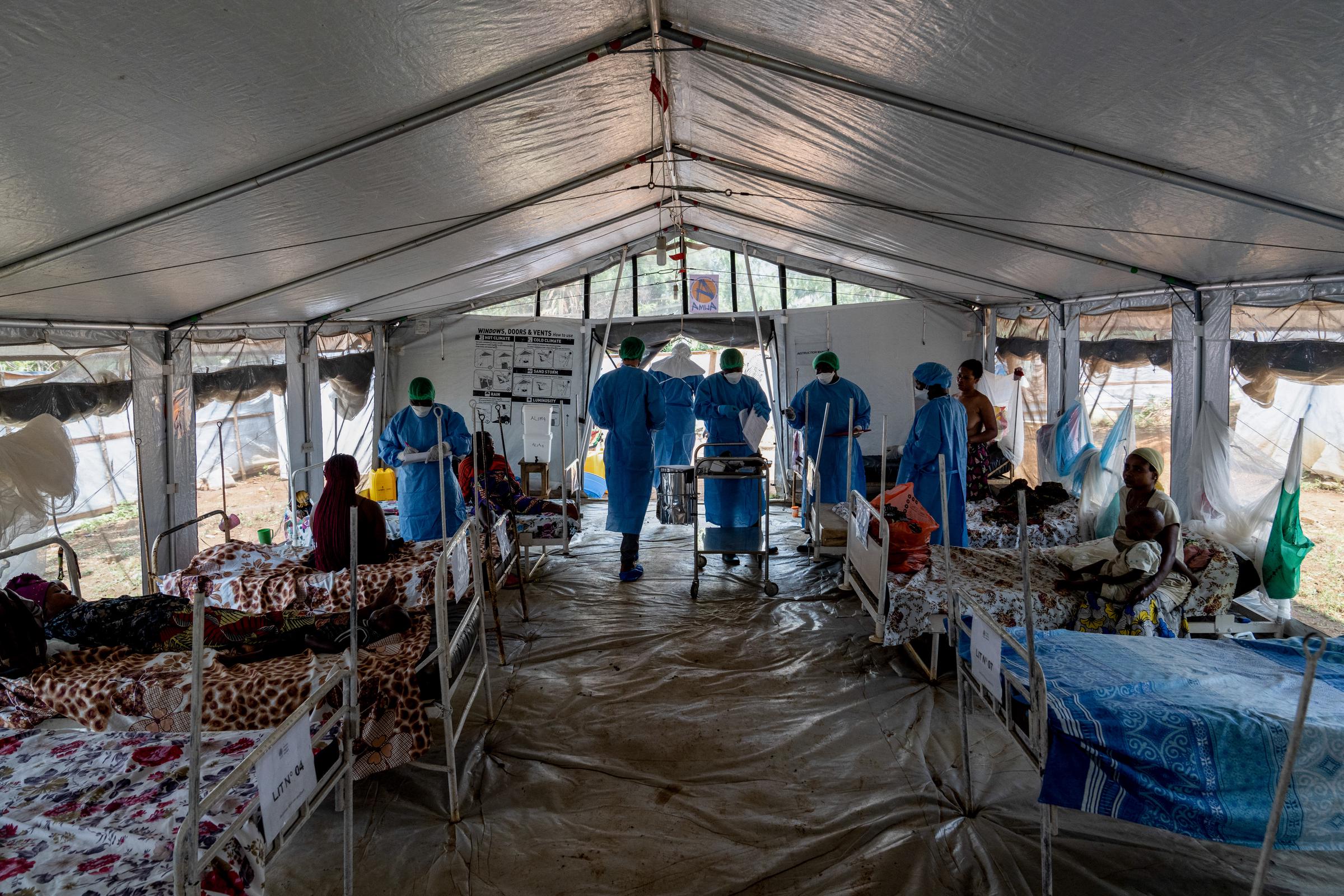 Healthcare workers at a treatment center in the Democratic Republic of the Congo on September 20, 2024 | Source: Getty Images