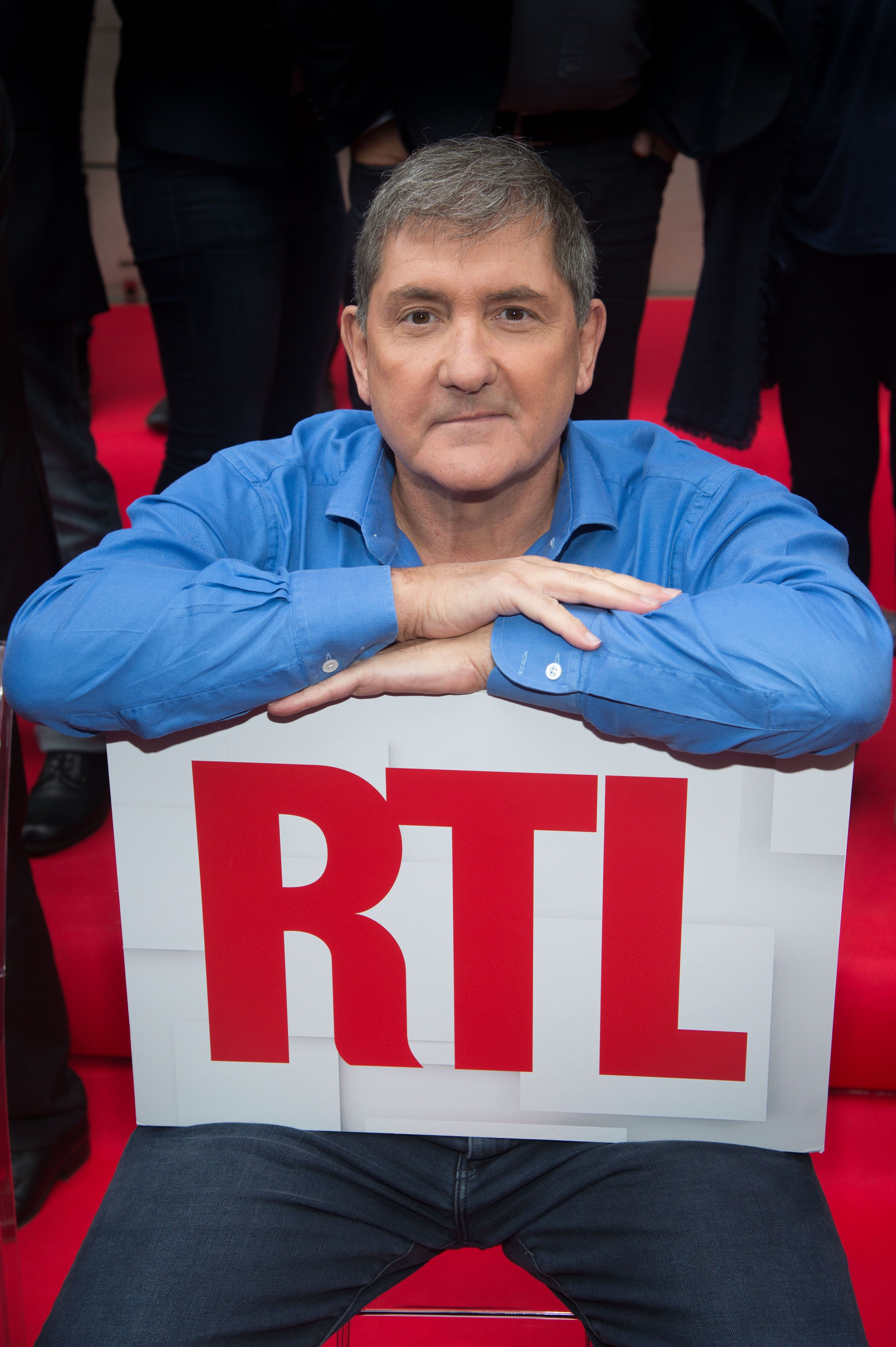 L'animateur Yves Calvi. l Source : Getty Images
