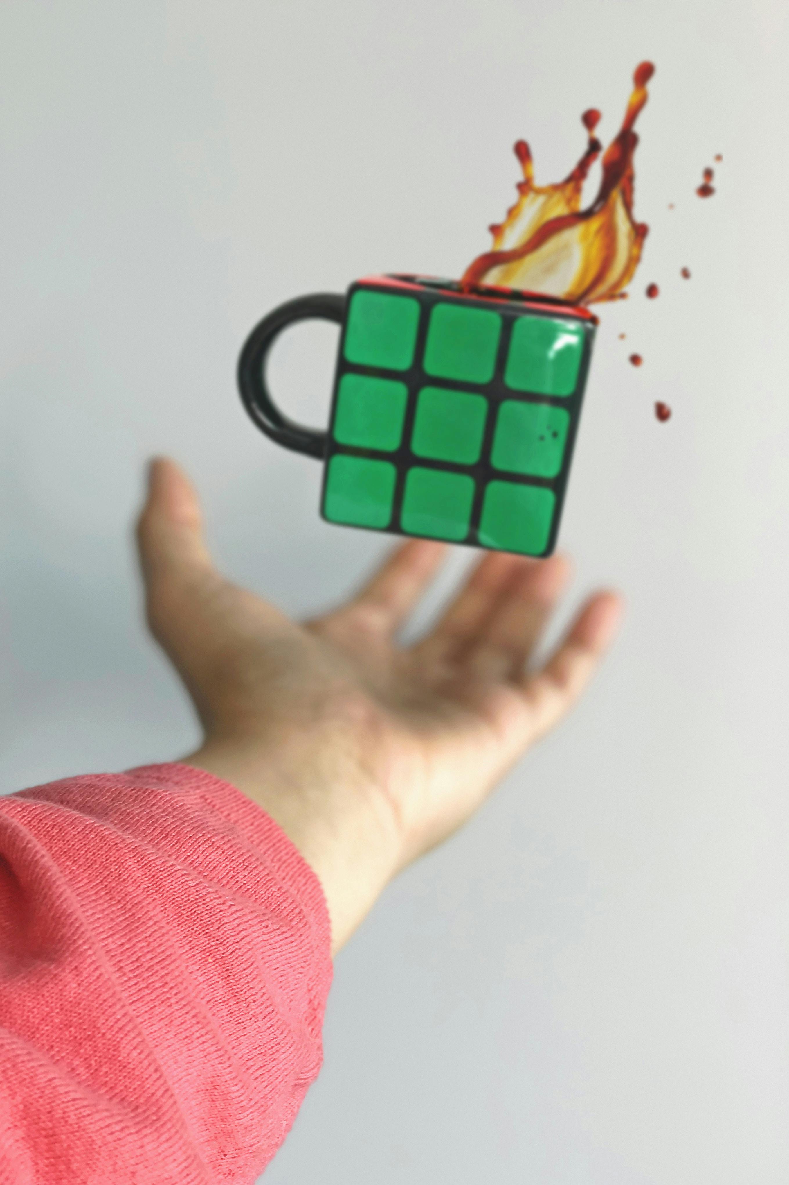 Coffee mug falling | Source: Pexels