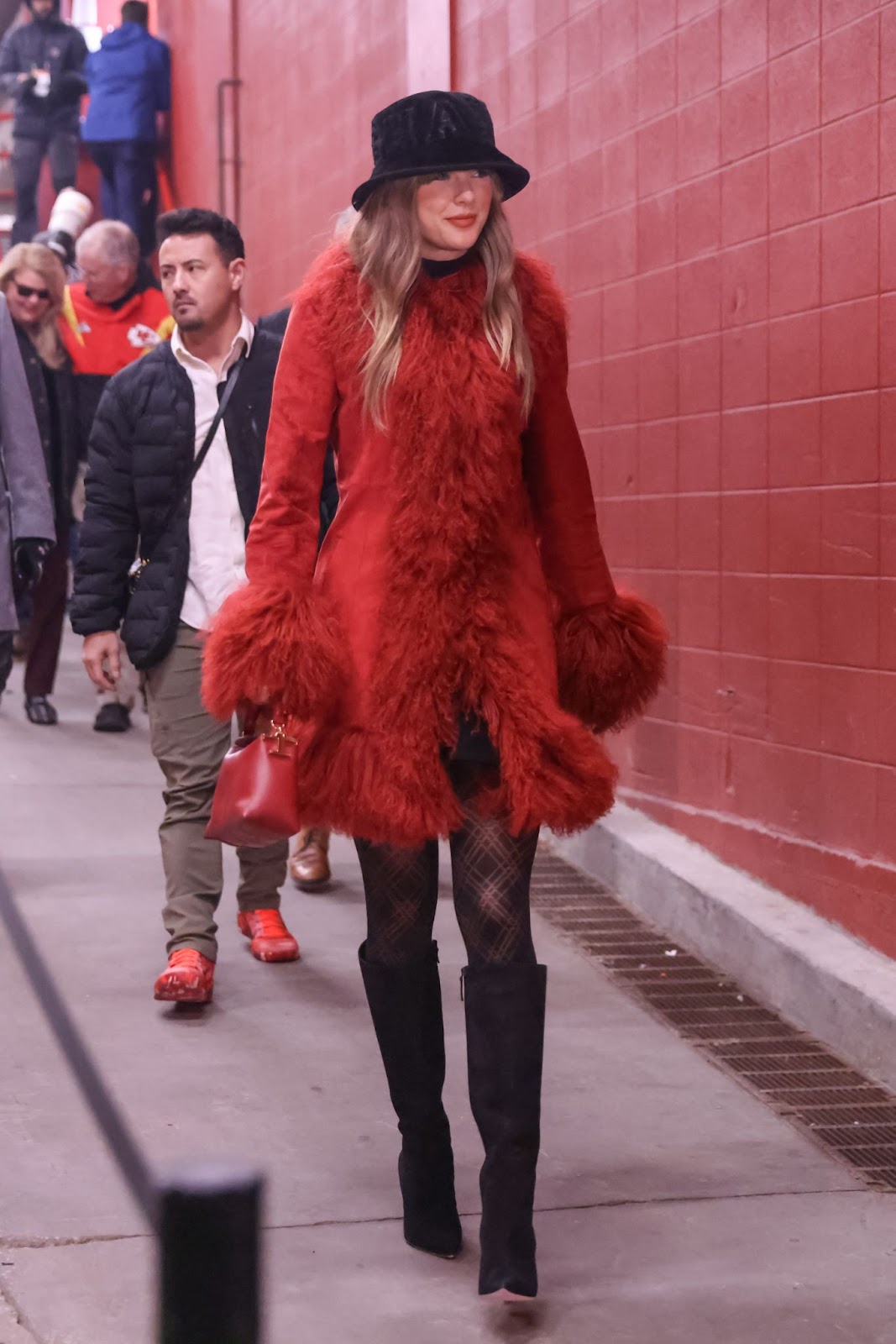 Taylor Swift arriving at the stadium before an NFL game between the Houston Texans and Kansas City Chiefs on December 21, 2024. | Source: Getty Images