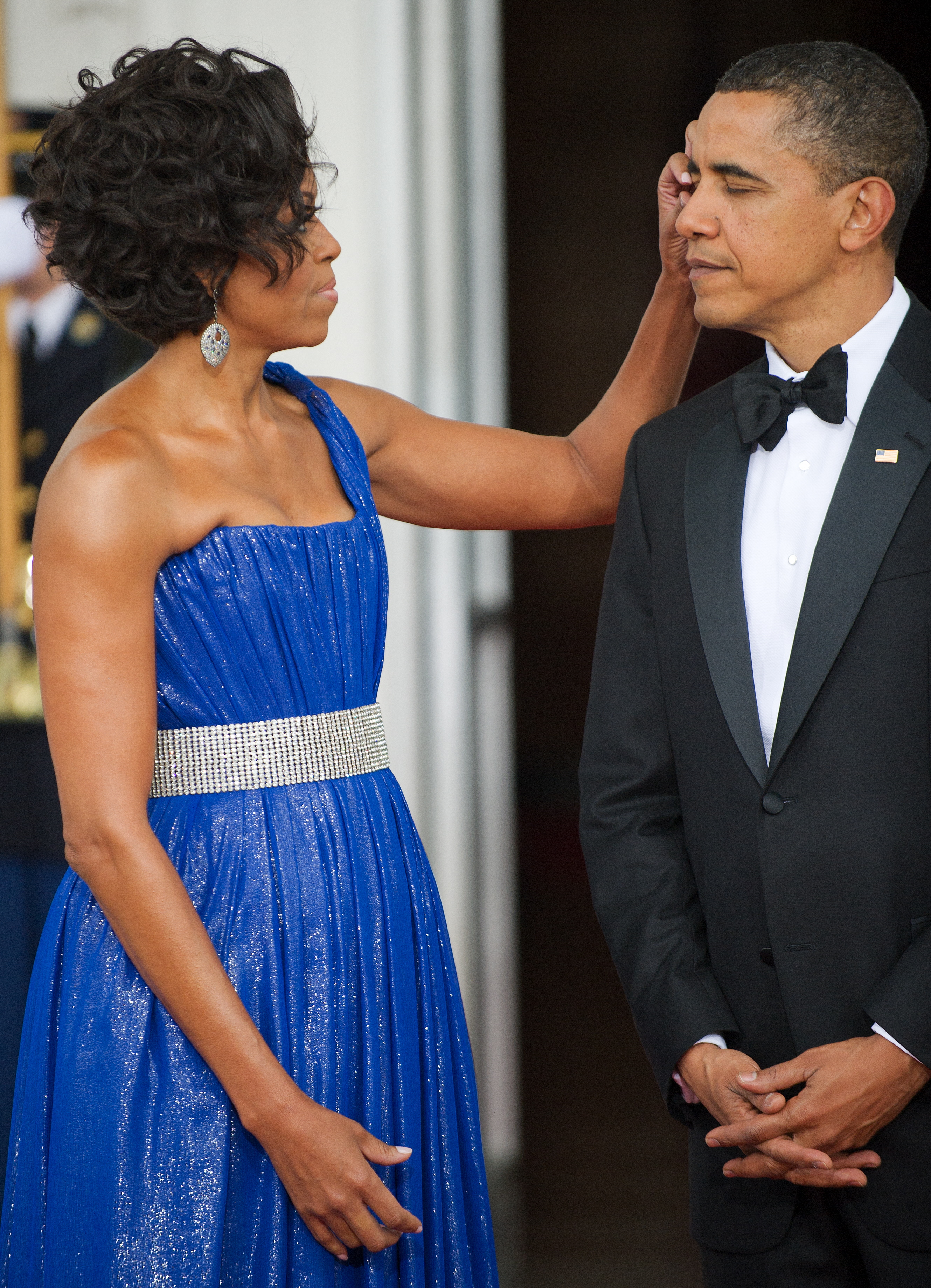 Michelle and Barack Obama ahead of the arrival of the Mexican President and his wife for the State Dinner ceremonies at the White House in Washington, D.C, on May 19, 2010. | Source: Getty Images
