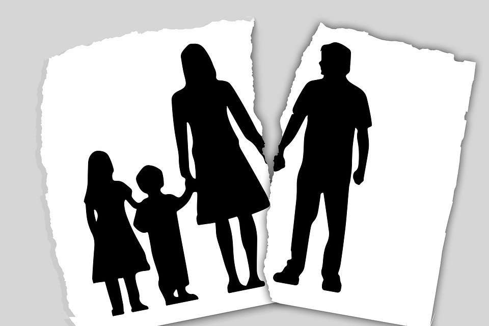 Familia separada. | Imagen tomada de: Pixabay Familia separada. | Imagen tomada de: Pixabay