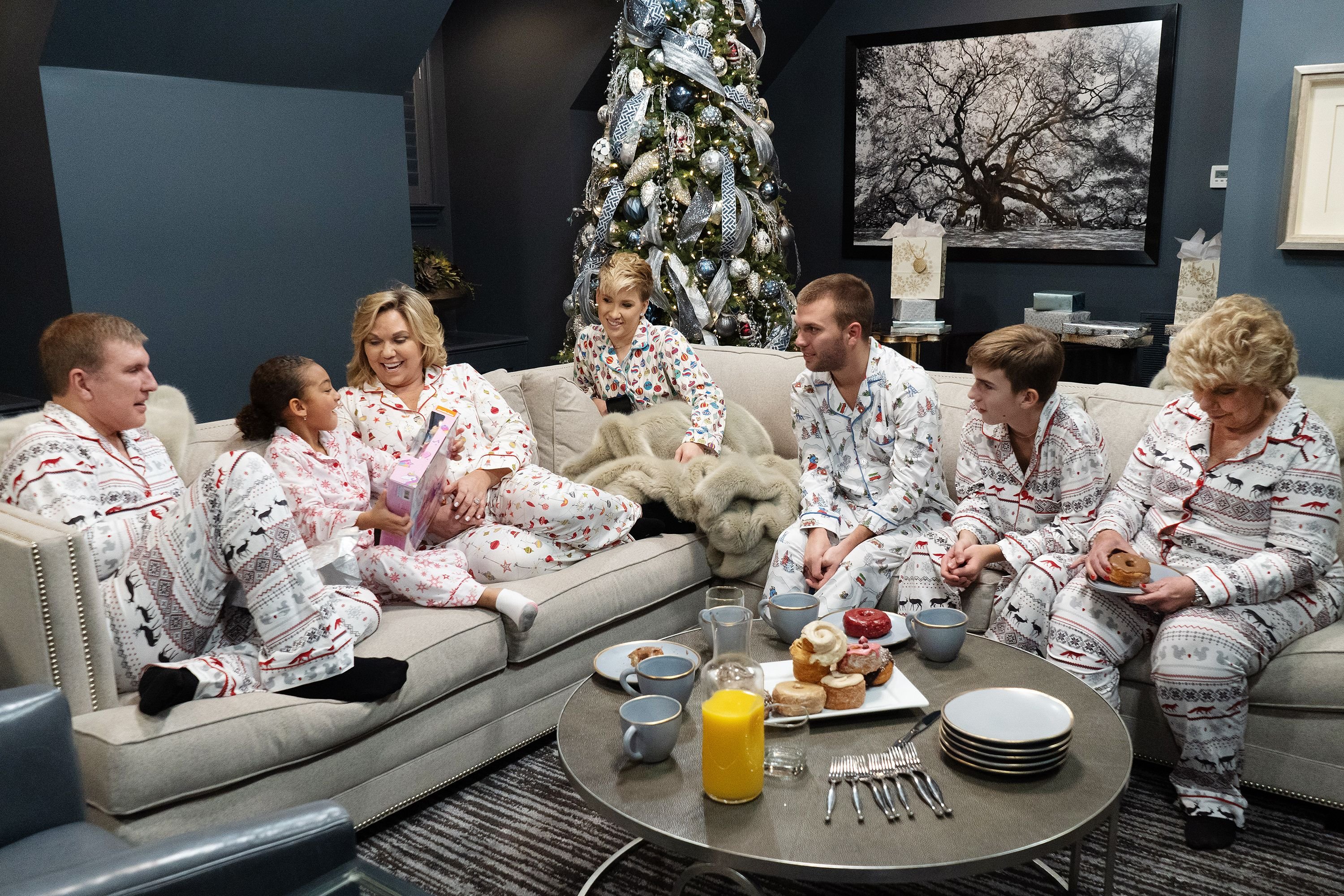 Chrisley Knows Best, "Snitchy Bitchy" Episode 810 -- Pictured: (l-r) Todd Chrisley, Chloe Chrisley, Julie Chrisley, Savannah Chrisley, Chase Chrisley, Grayson Chrisley, Faye Chrisley. Source | Getty Images