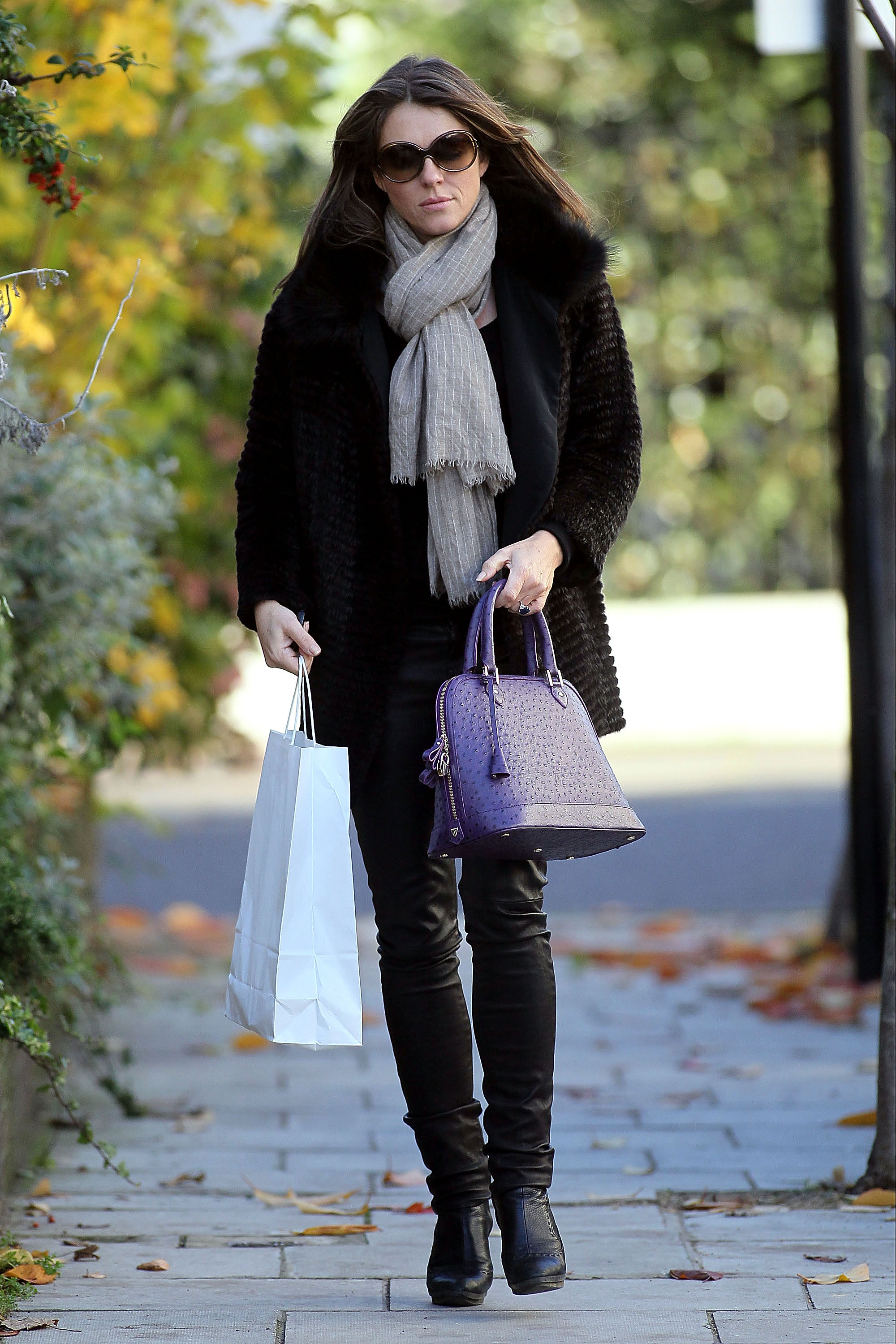 Elizabeth Hurley spotted on November 14, 2012, in London, United Kingdom. | Source: Getty Images