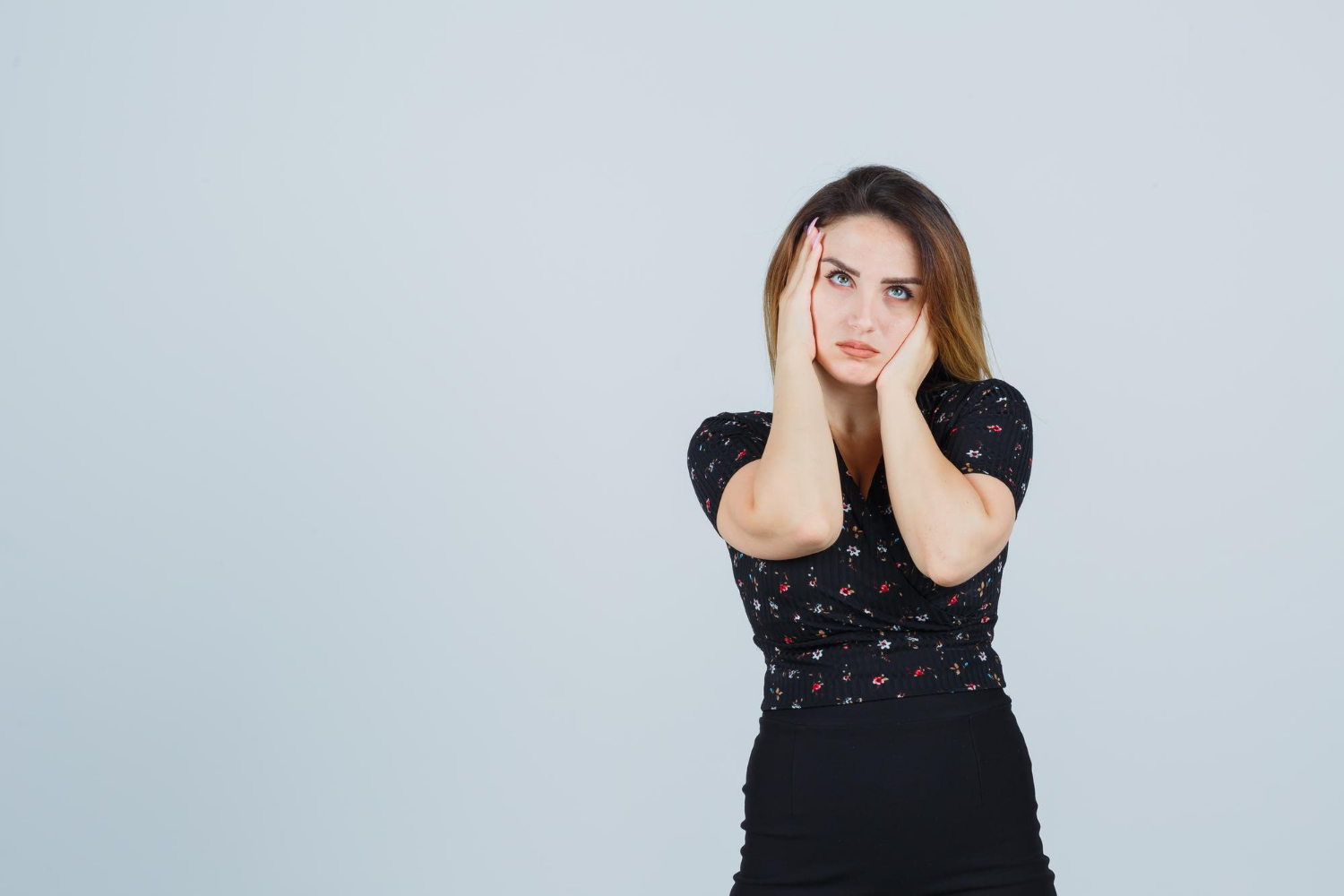 A frustrated woman | Source: Freepik