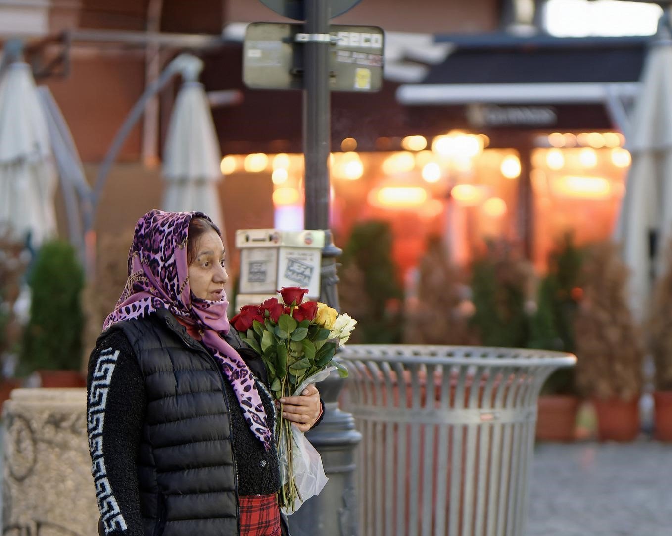 After retiring, Maria sold fresh flowers from her garden. | Source: Pexels