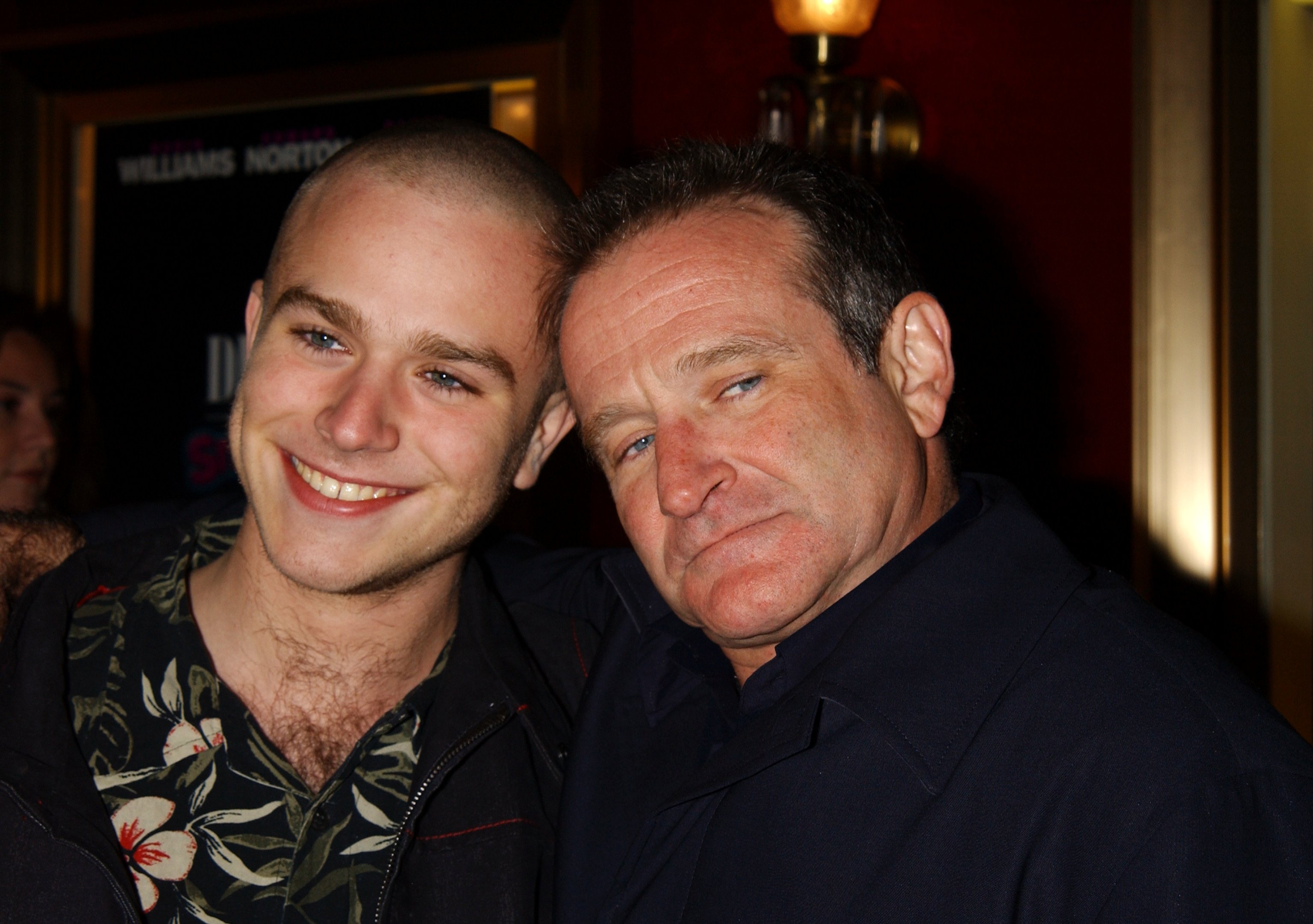 Zachary and Robin Williams at the premiere of "Death to Smoochy" on March 26, 2002 | Source: Getty Images