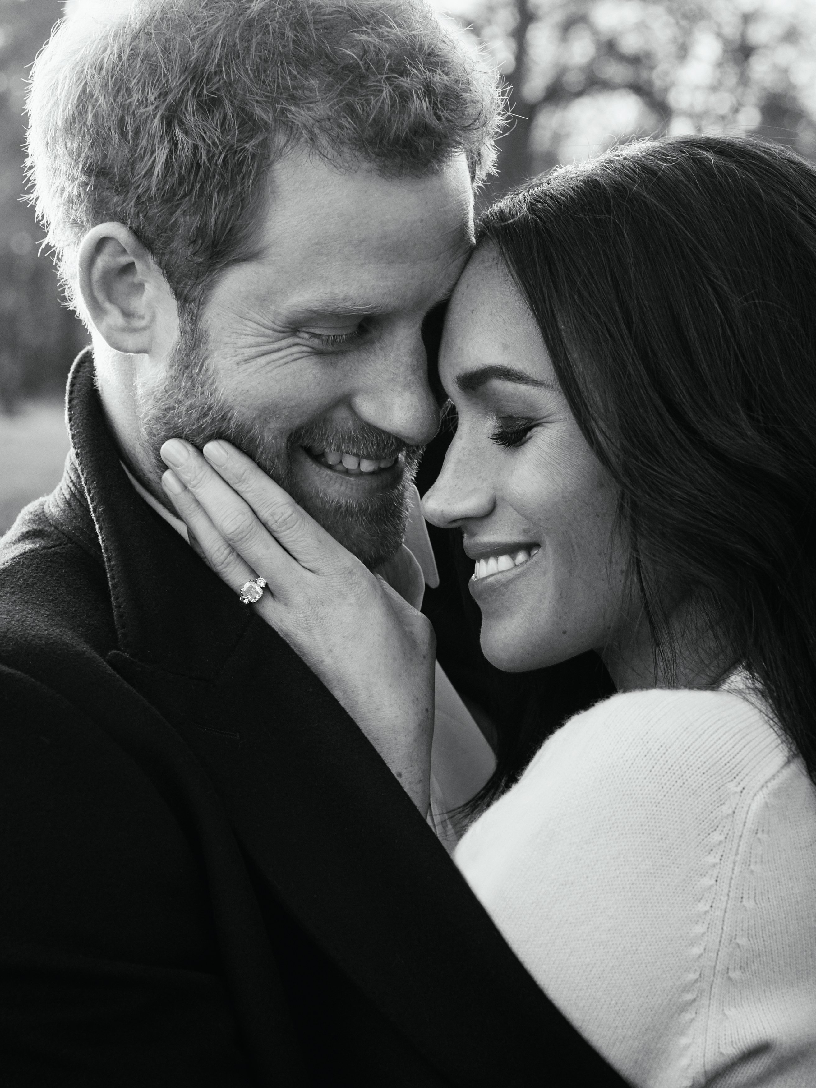 Prince Harry and Meghan Markle pose for their one of two official engagement photos at Frogmore House in December, 2017 in Windsor, United Kingdom | Photo: Getty Images