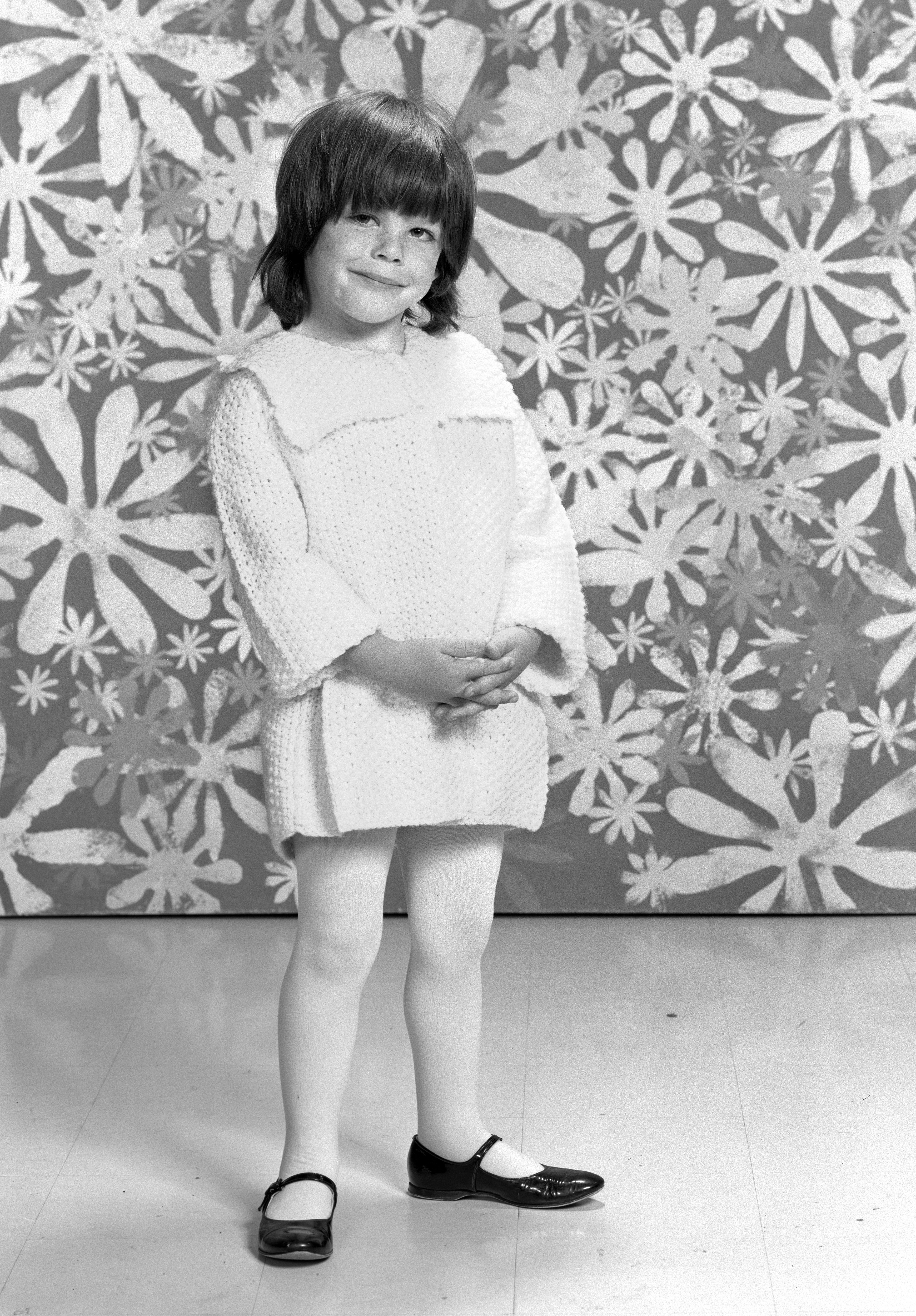 Dawn Lyn (as Dodie Harper Douglas) on the CBS television family comedy show, My Three Sons. June 3, 1969. | Source: Getty Images
