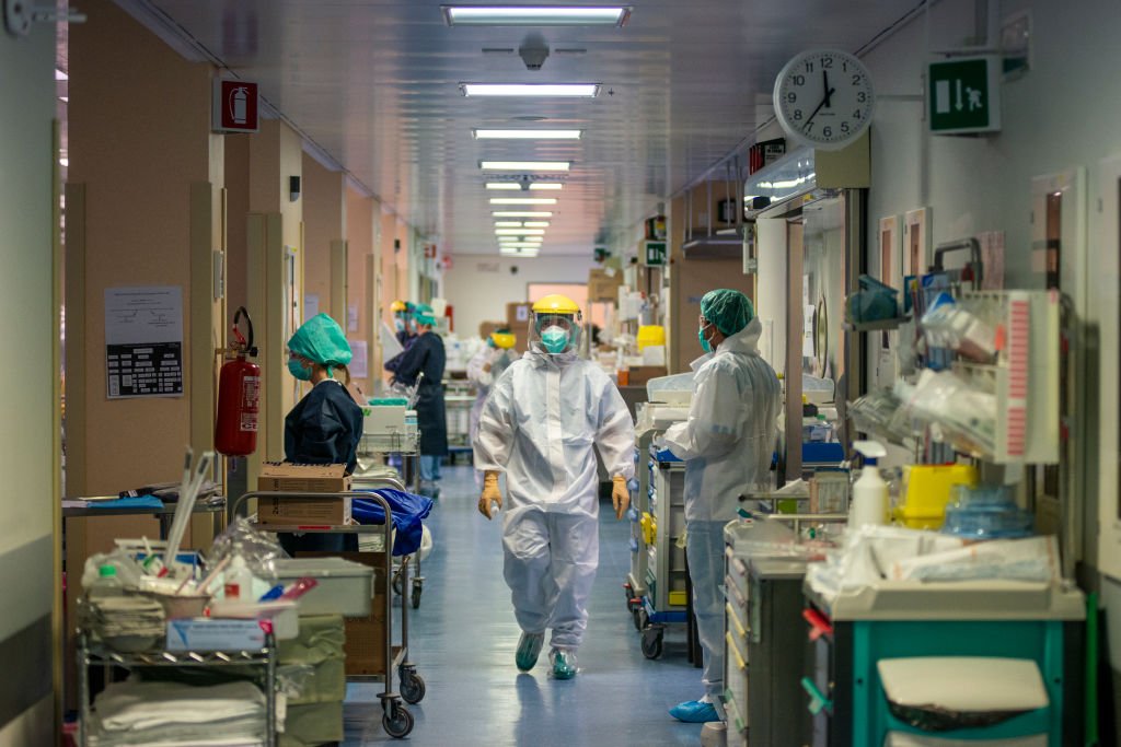 Un Hôpital Covid-19. | Photo : Getty Images Un Hôpital Covid-19. | Photo : Getty Images