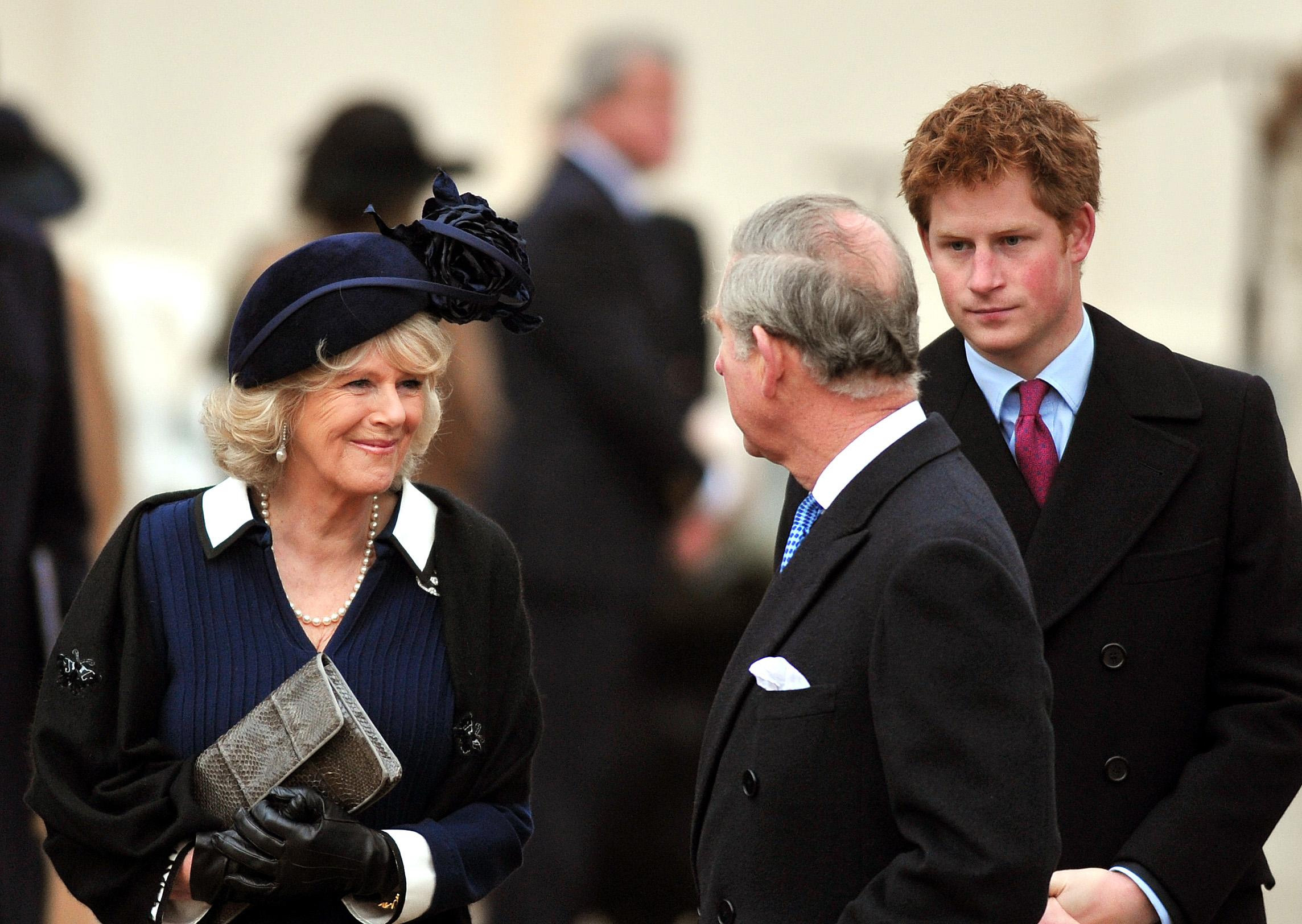 Queen Camilla, Prince Harry and King Charles III at unveiling of a statue of the Queen Mother in London, England in 2009. | Source: Getty Images