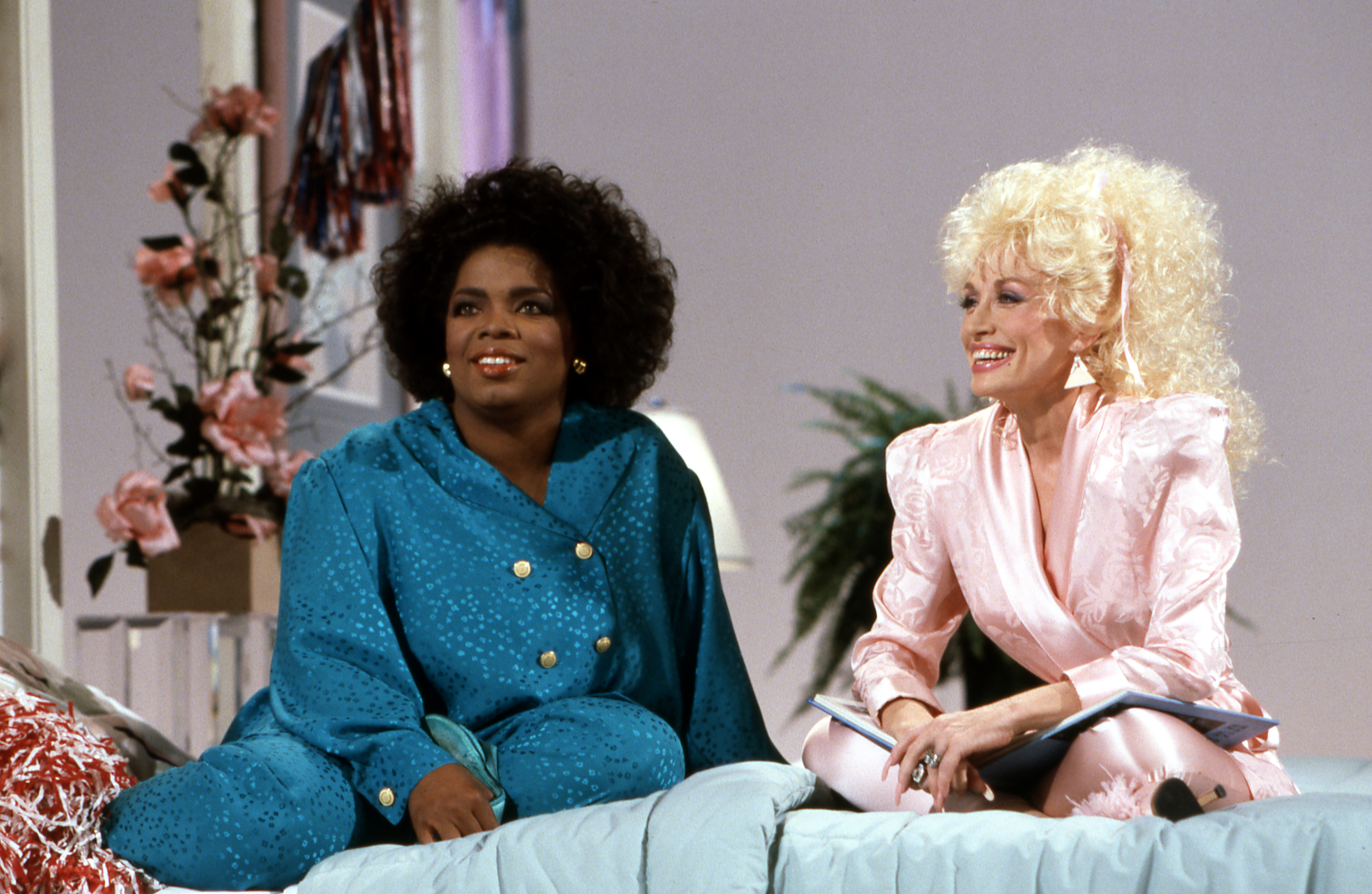 Oprah Winfrey and Dolly Parton in an episode of "Dolly" in 1987 | Source: Getty Images