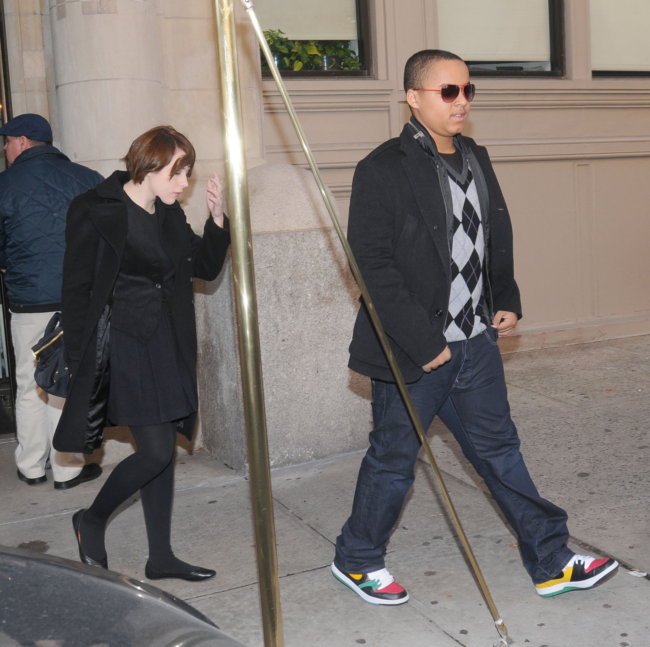 Bella and Connor Cruise spotted out in New York City on November 28, 2008. | Source: Getty Images