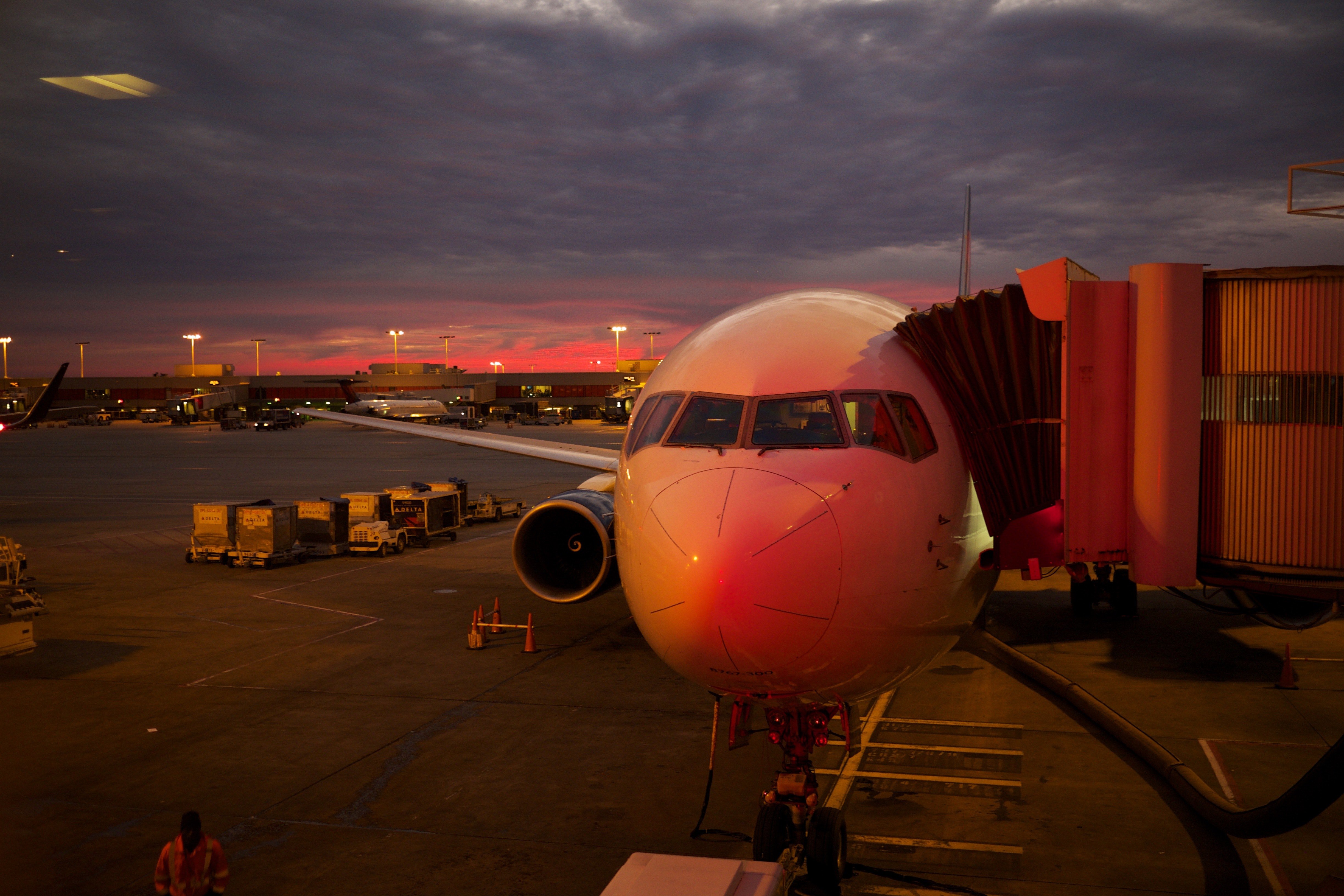 Michael was stopped by the ground staff as he tried to board the plane. | Photo: Pexels