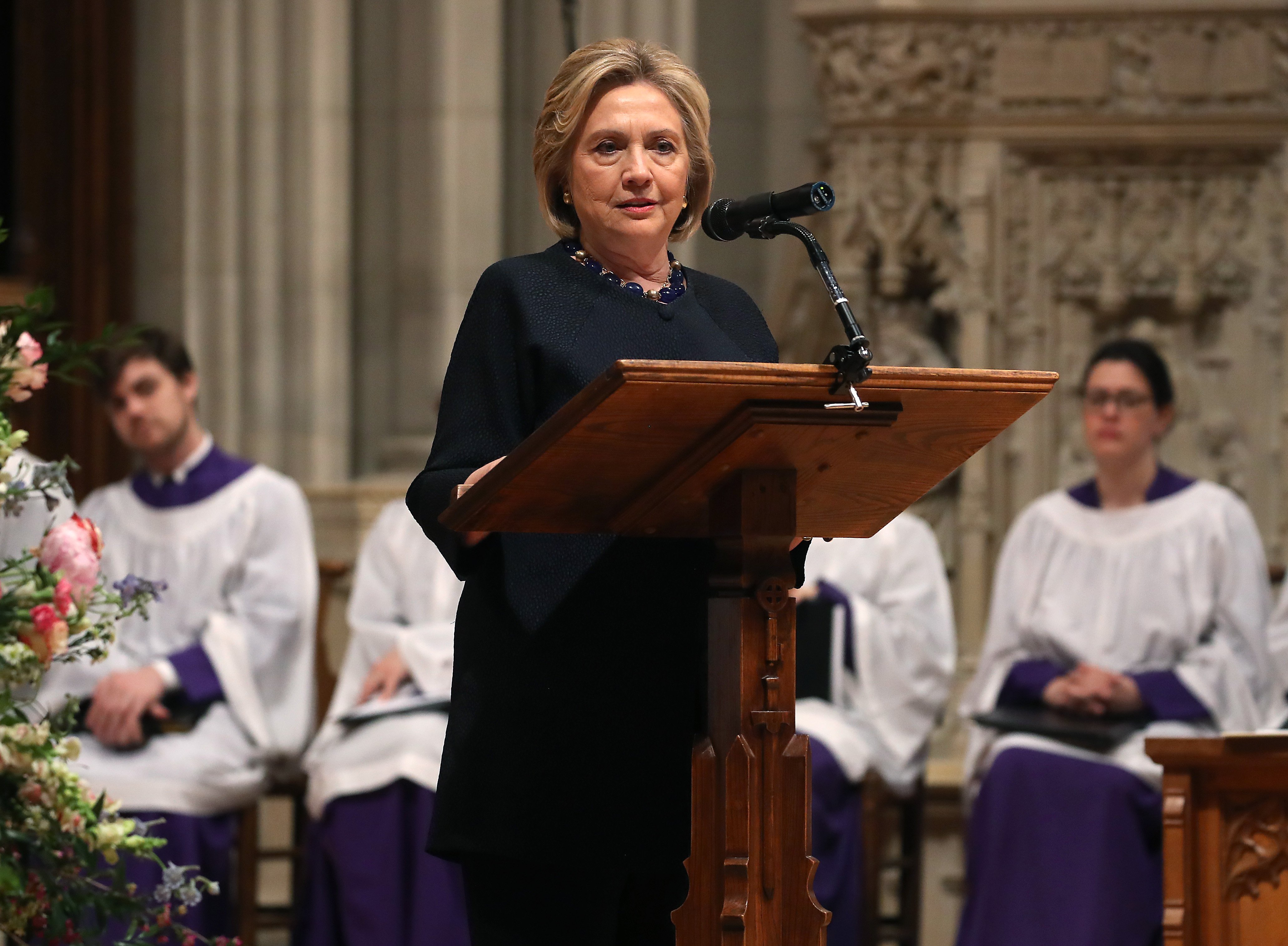 Hillary Clinton delivering a speech at Rep. Ellen Tauscher's memorial service at the Washington National Cathedral | Photo: Getty Images