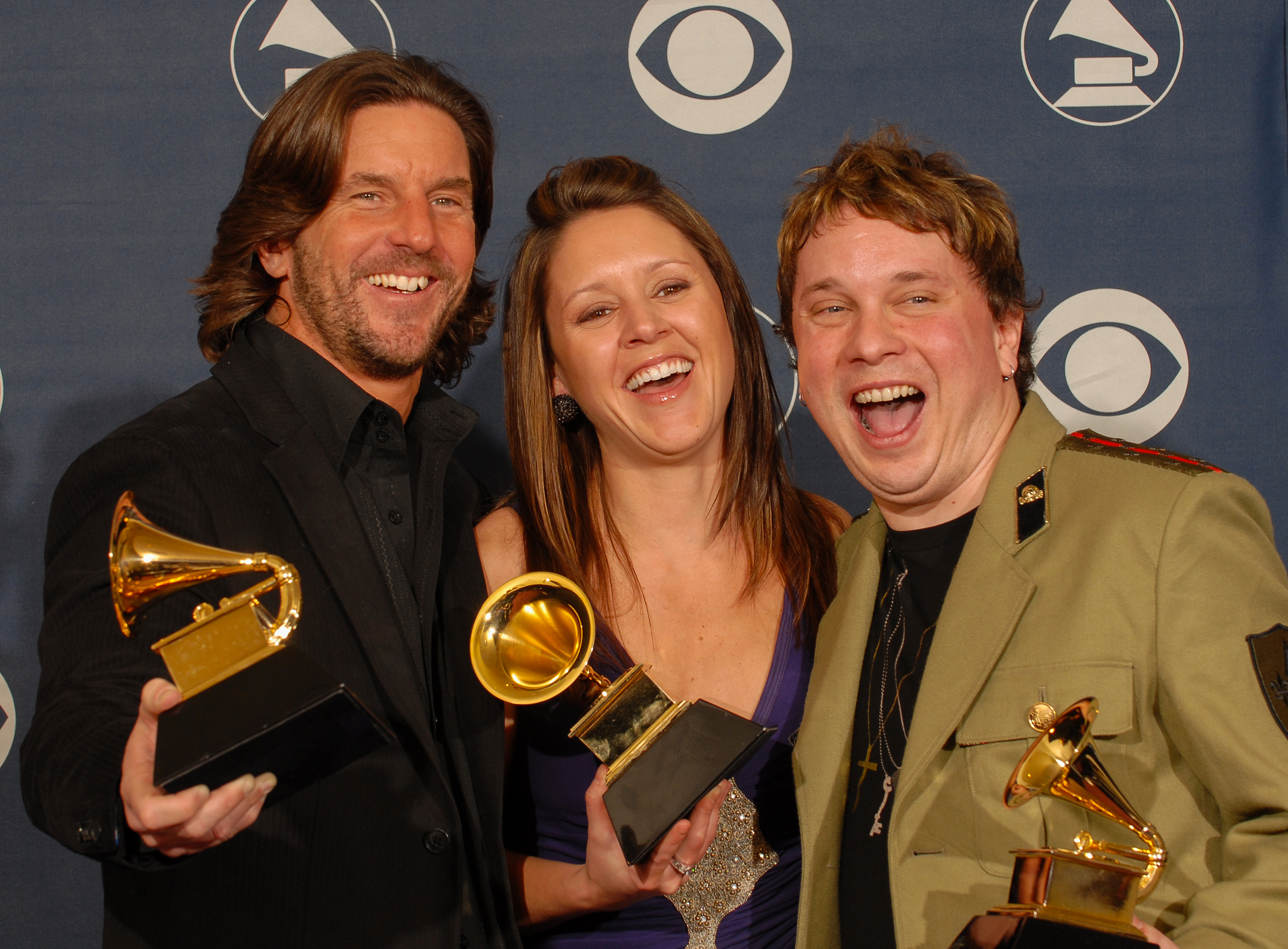 Brett James, Hillary Lindsey, and Gordie Sampson at the Grammy Awards on February 11, 2007, in Los Angeles, California. | Source: Getty Images