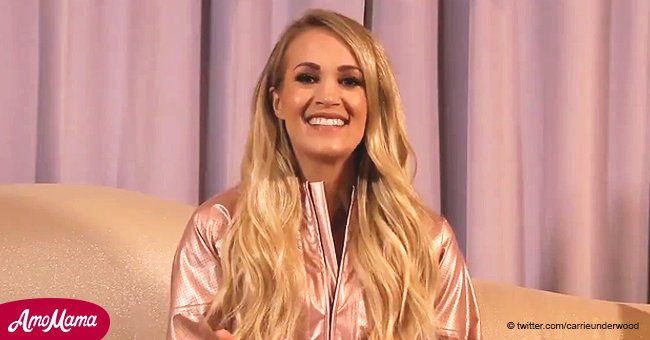 Carrie Underwood shows off baby bump for the first time