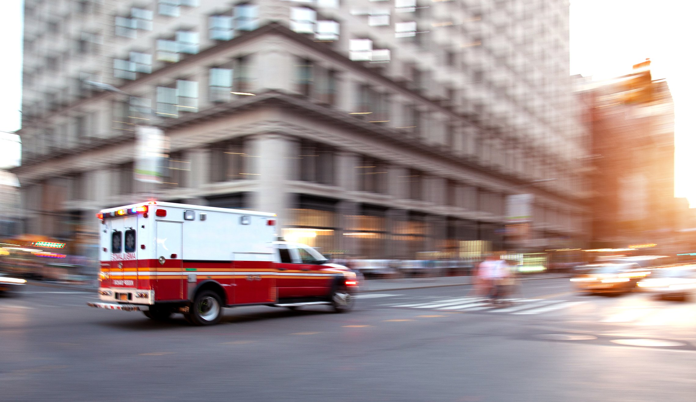 Une ambulance. | Photo : Getty Images