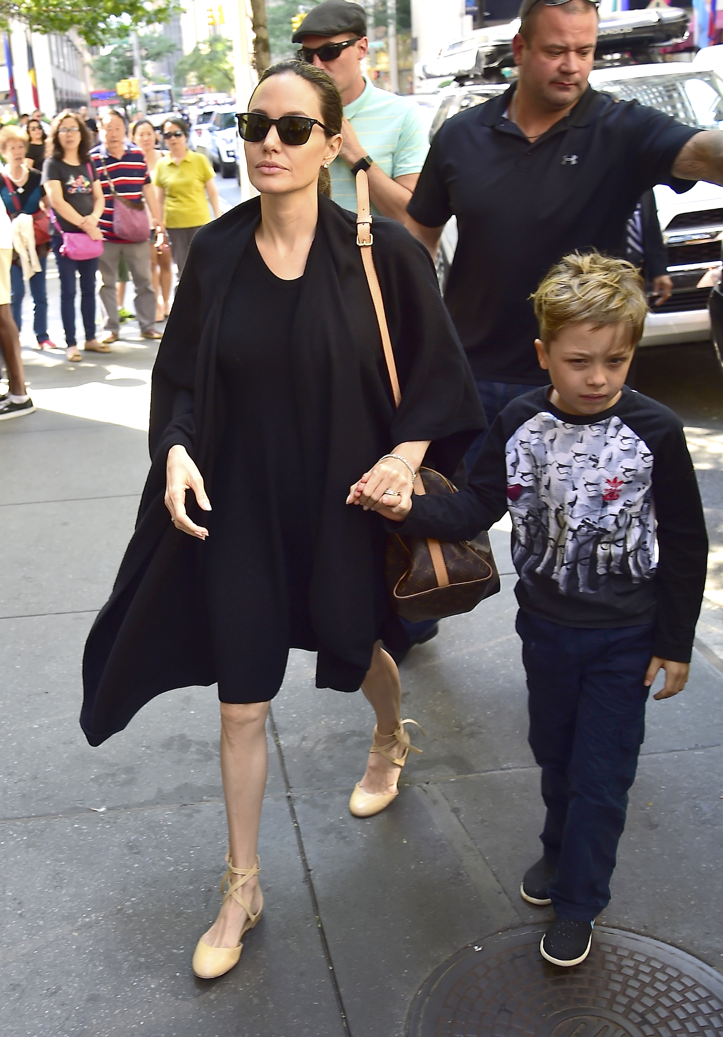 Angelina Jolie and Knox Leon Jolie-Pitt are seen shopping in Midtown on June 18, 2016 in New York City | Source: Getty Images