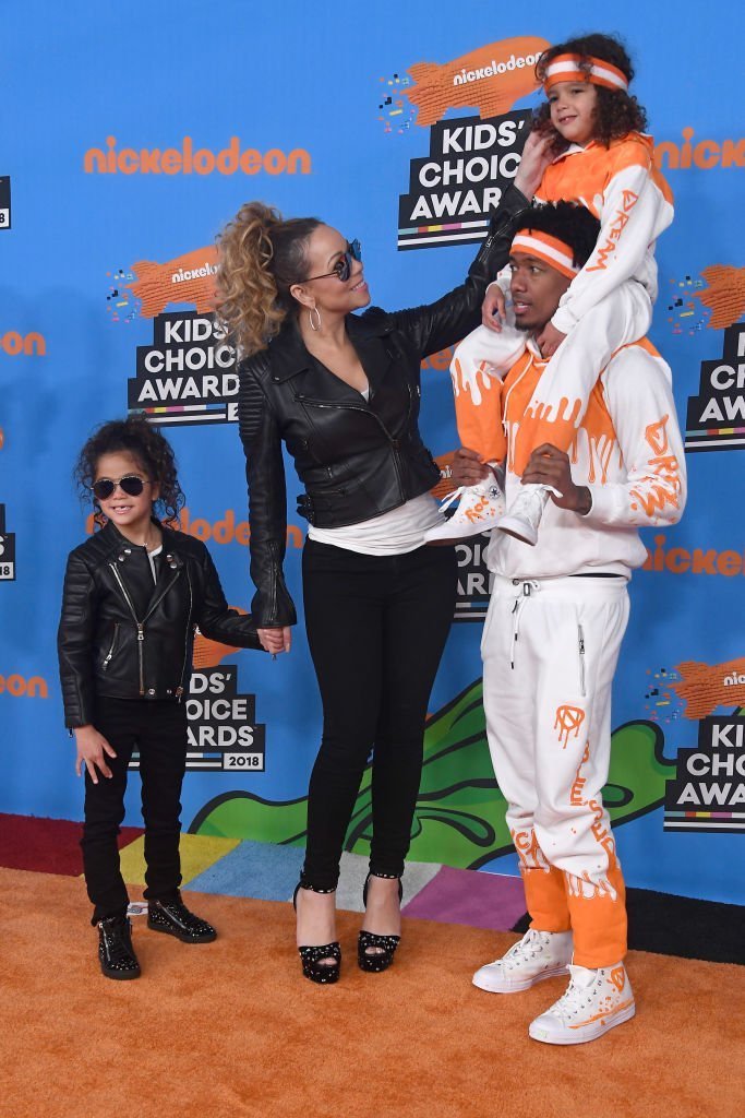 Mariah Carey, Nick Cannon, daughter Monroe & son Moroccan at Nickelodeon's Kids' Choice Awards on March 24, 2018 in California | Photo: Getty Images