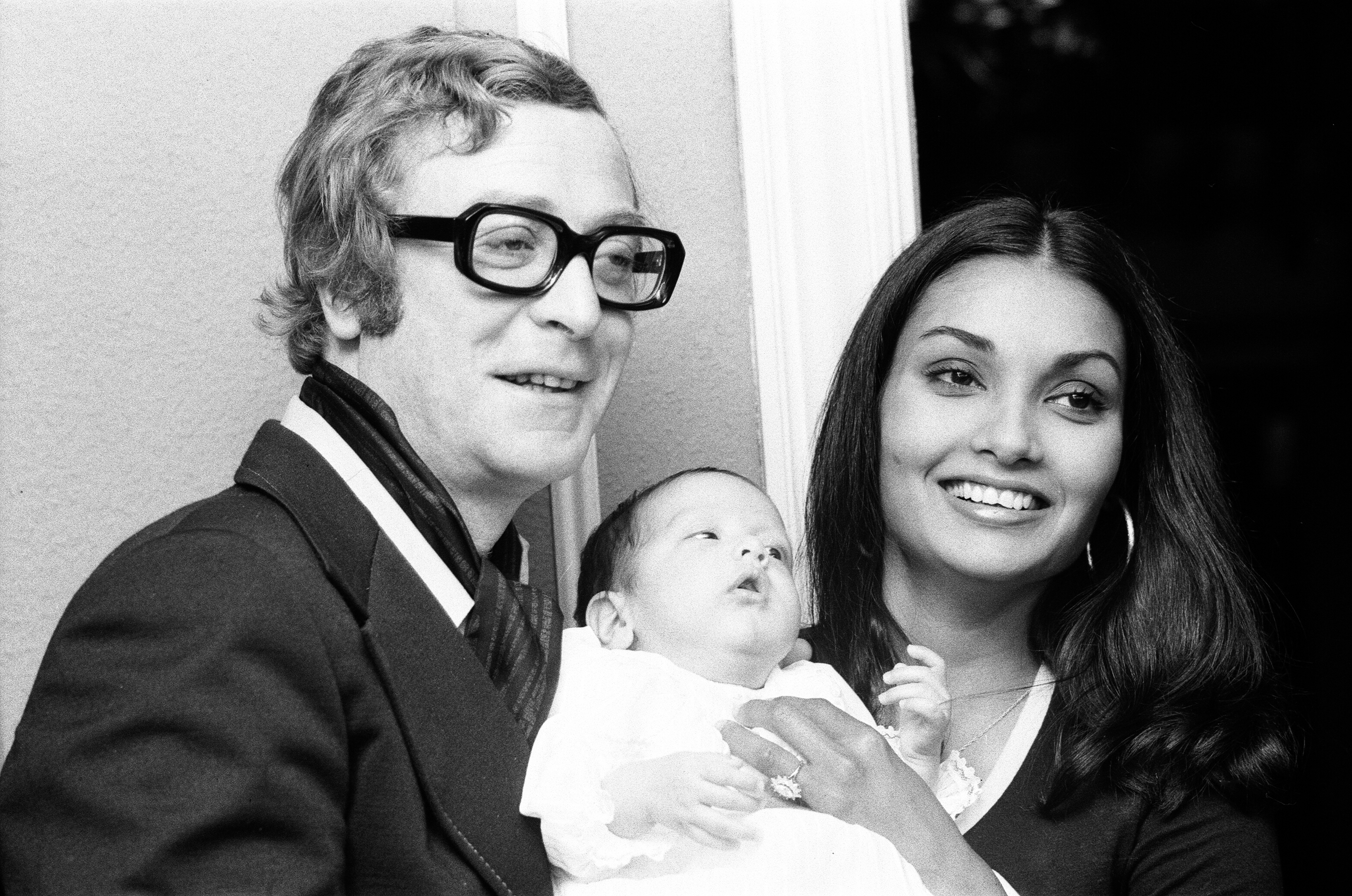 Michael Caine and Shakira Caine during a photocall at the White Elephant on the River on September 25, 1973 | Source: Getty Images
