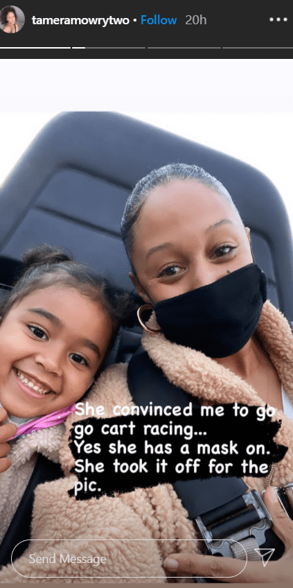 Tamera Mowry and her daughter, Ariah, having fun during a go-kart racing hangout. | Photo: Instagram /  tameramowrytwo