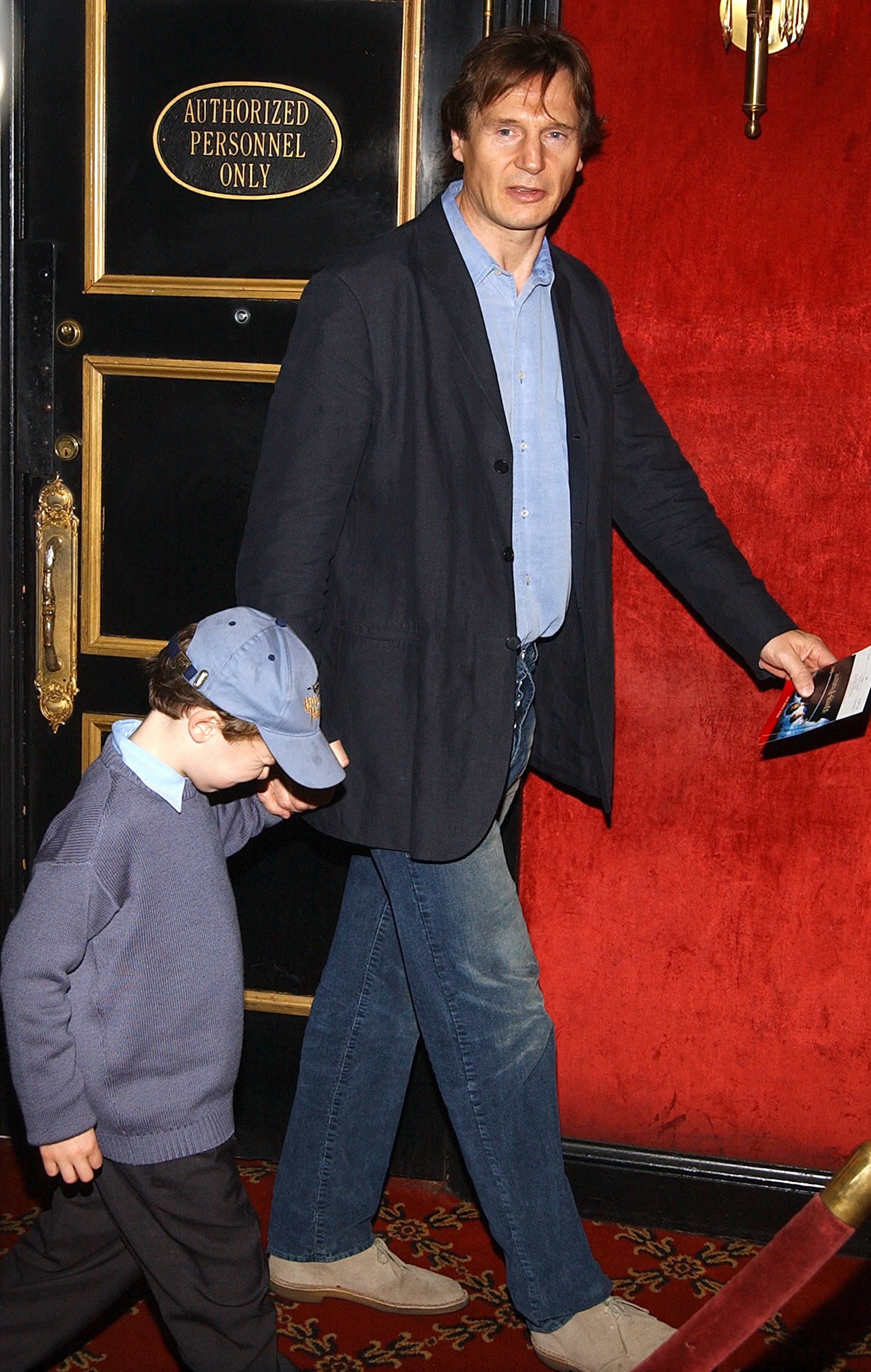 Liam Neeson and his son in New York in 2002 | Source: Getty Images