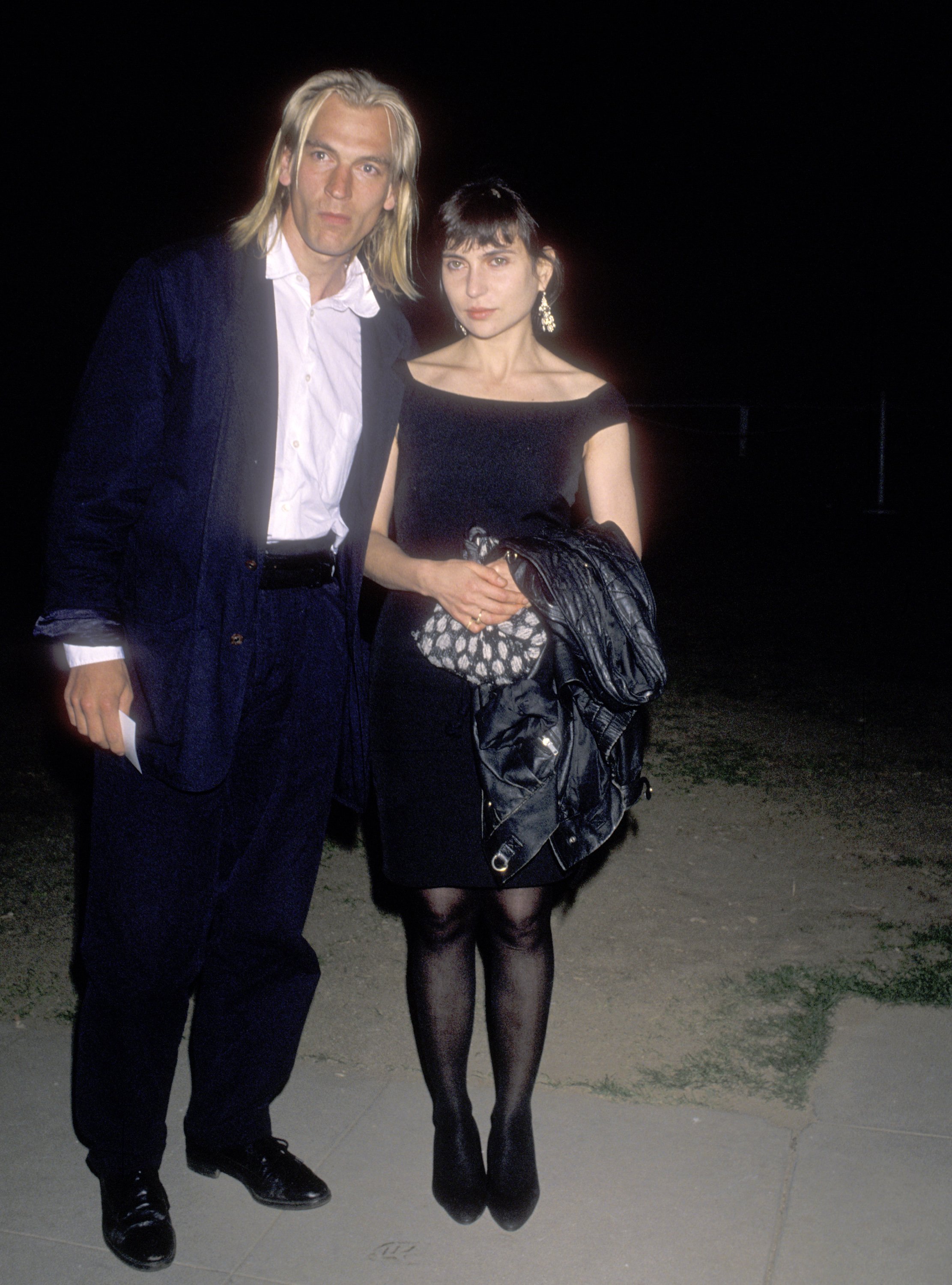 Julian Sands and wife Evgenia Citkowitz are pictured at the 'Total Recall' Los Angeles Premiere Party at Griffith Park Observatory on May 31, 1990, in Los Angeles, California | Source: Getty Images