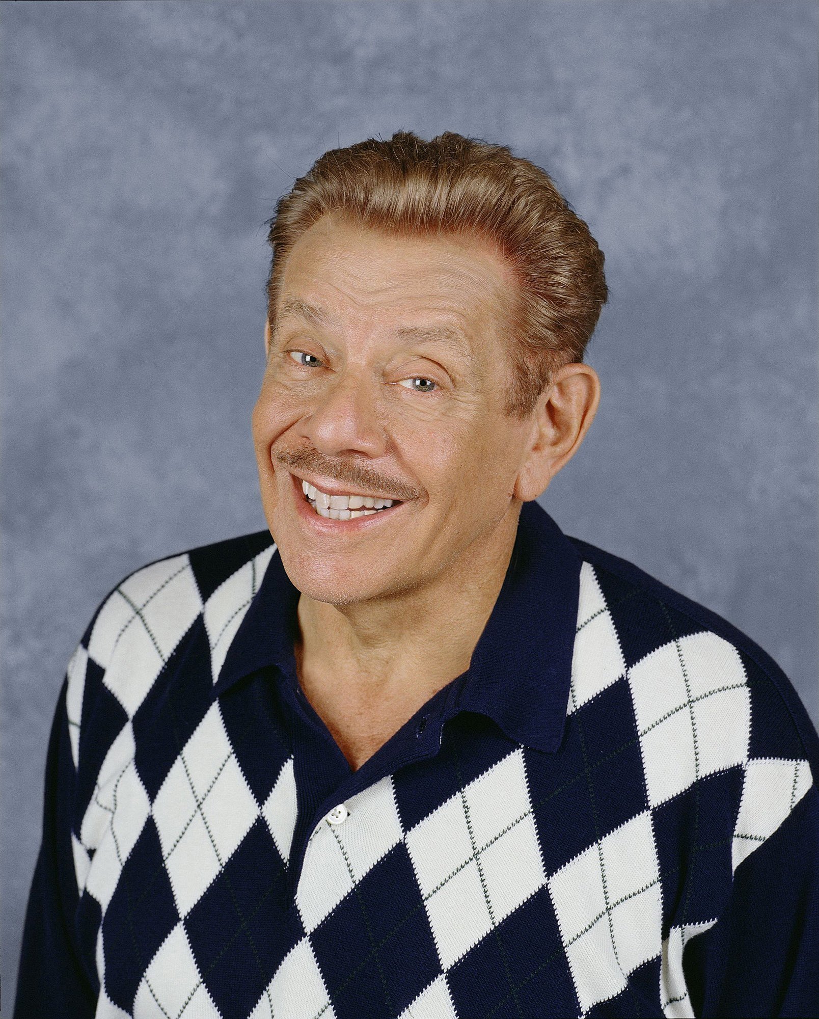Jerry Stiller as Arthur on "The King of Queens" in July 2005 | Photo: Getty Images