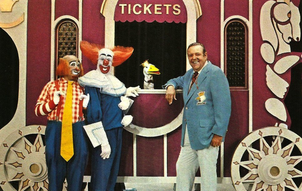 Cooky the Clown, Bozo, Garfield Goose, and Frazier Thomas on Bozo's Circus | Source: Wikimedia Commons