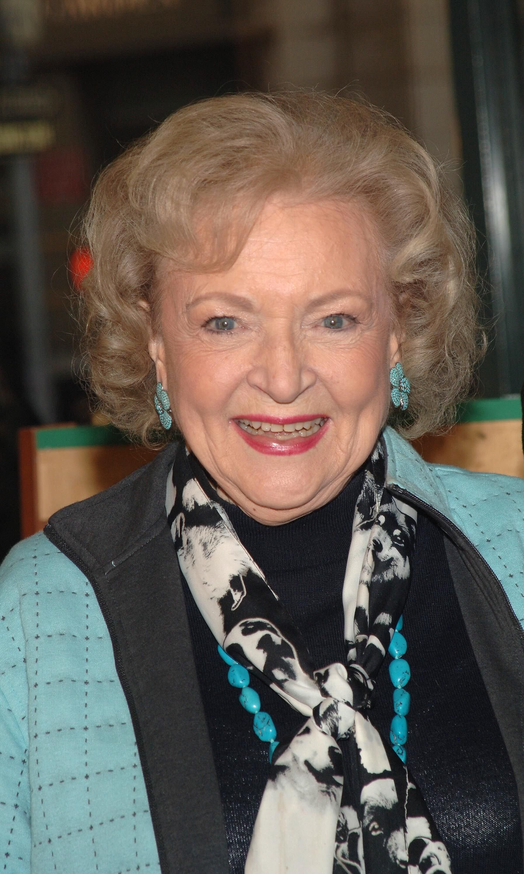 L'actrice Betty White chez Barnes & Noble le 22 novembre 2005 à New York City. | Photo : GettyImage