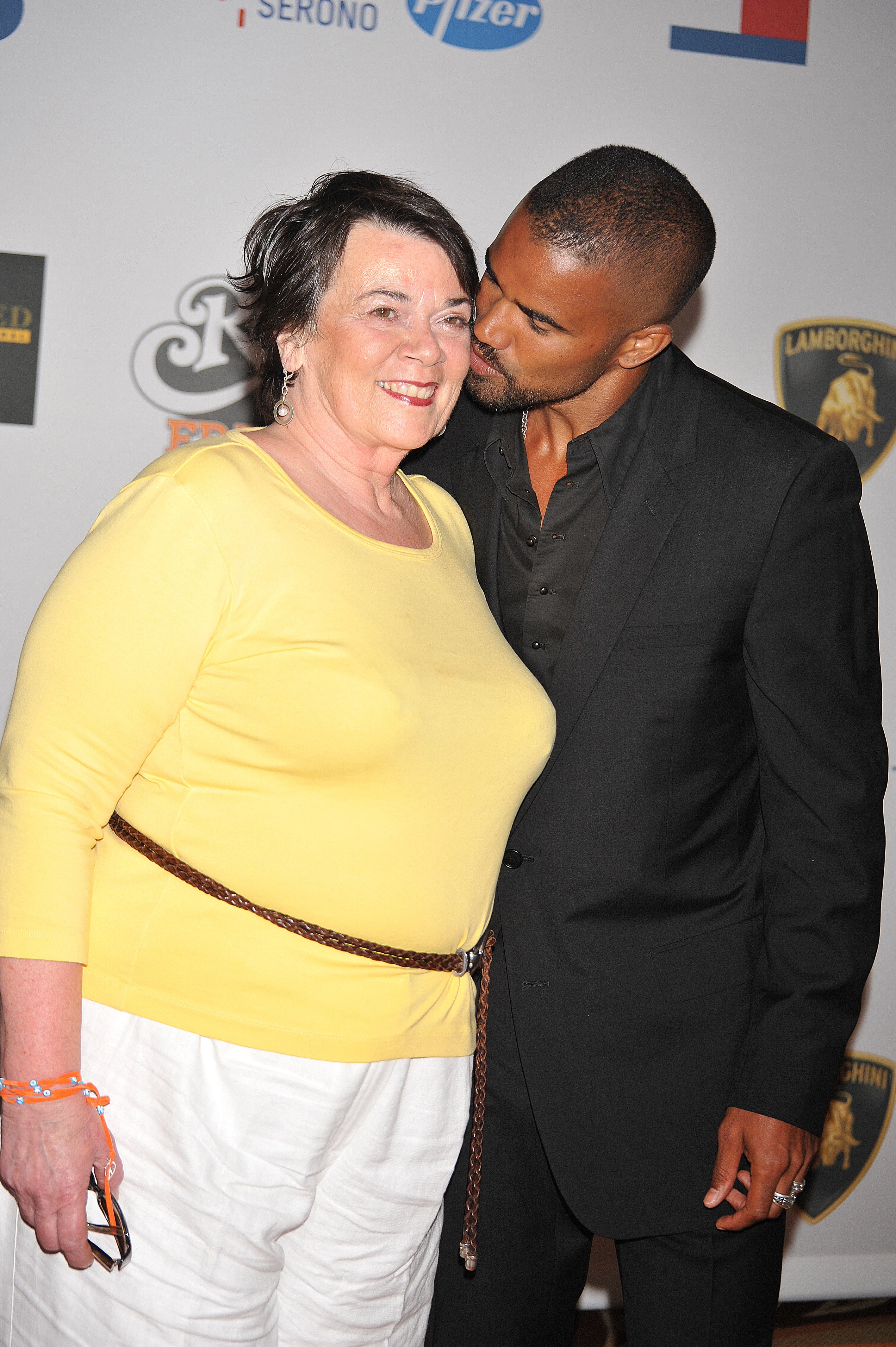 Shemar Moore and Marylin Joan Wilson-Moore at the Hyatt Regency Century Plaza Hotel, 2009 | Source: Getty Images