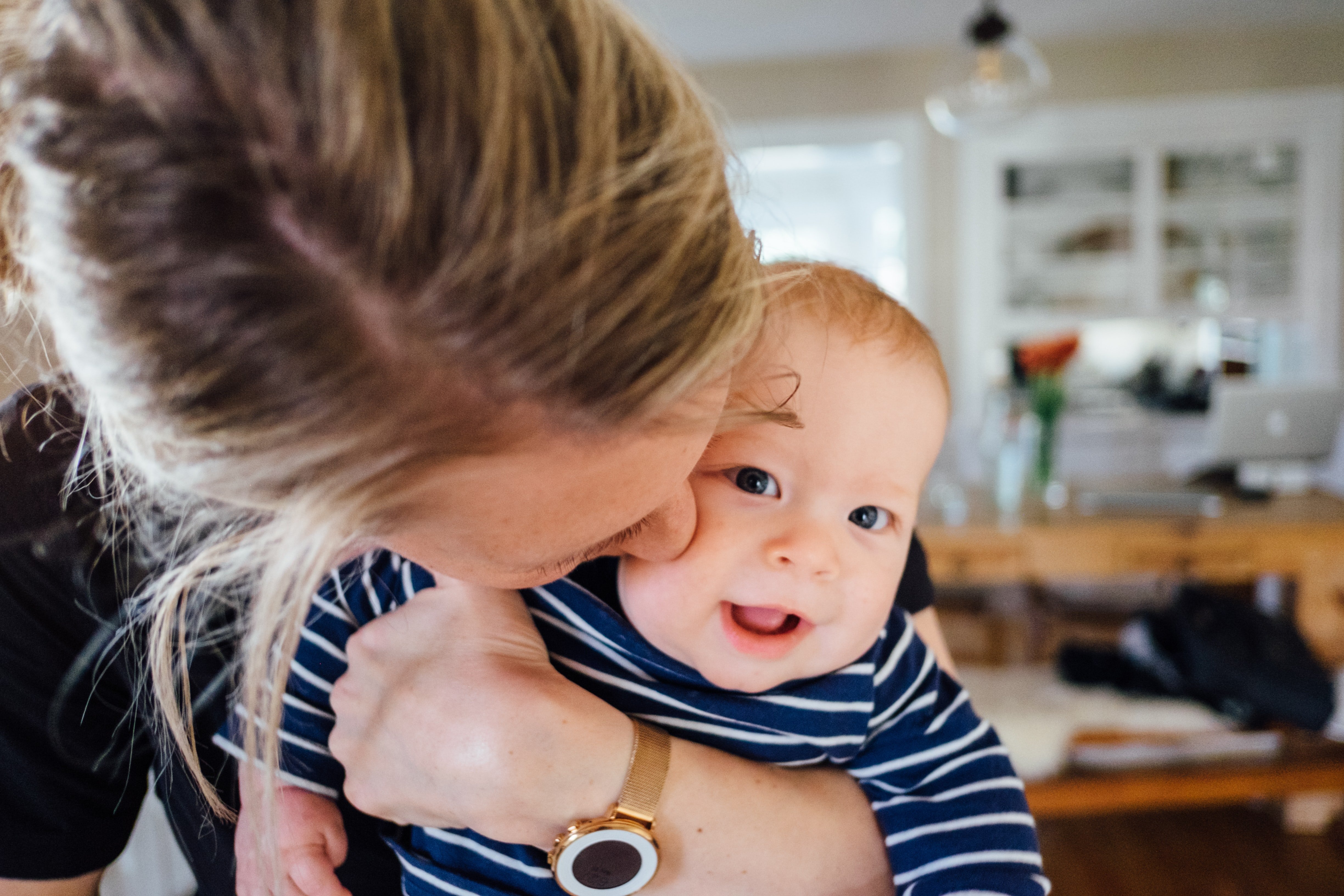 The woman refused to let her partner meet their baby until he sorted their communication issues | Source: Unsplash