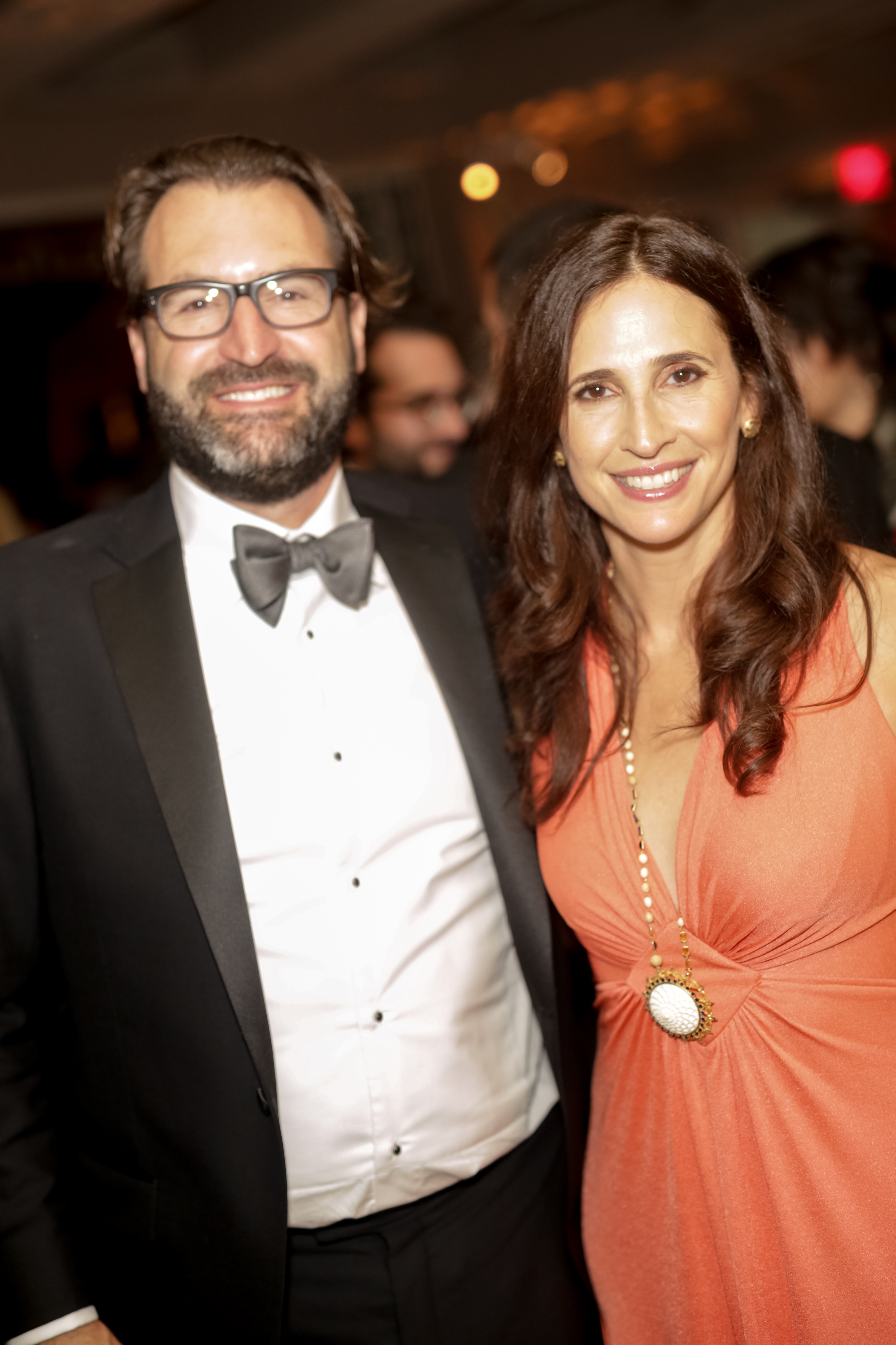 Michaela Watkins and husband Fred Kramer attend the Amazon Emmy Celebration at Sunset Tower Hotel on September 18, 2016, in West Hollywood, California. | Source: Getty Images