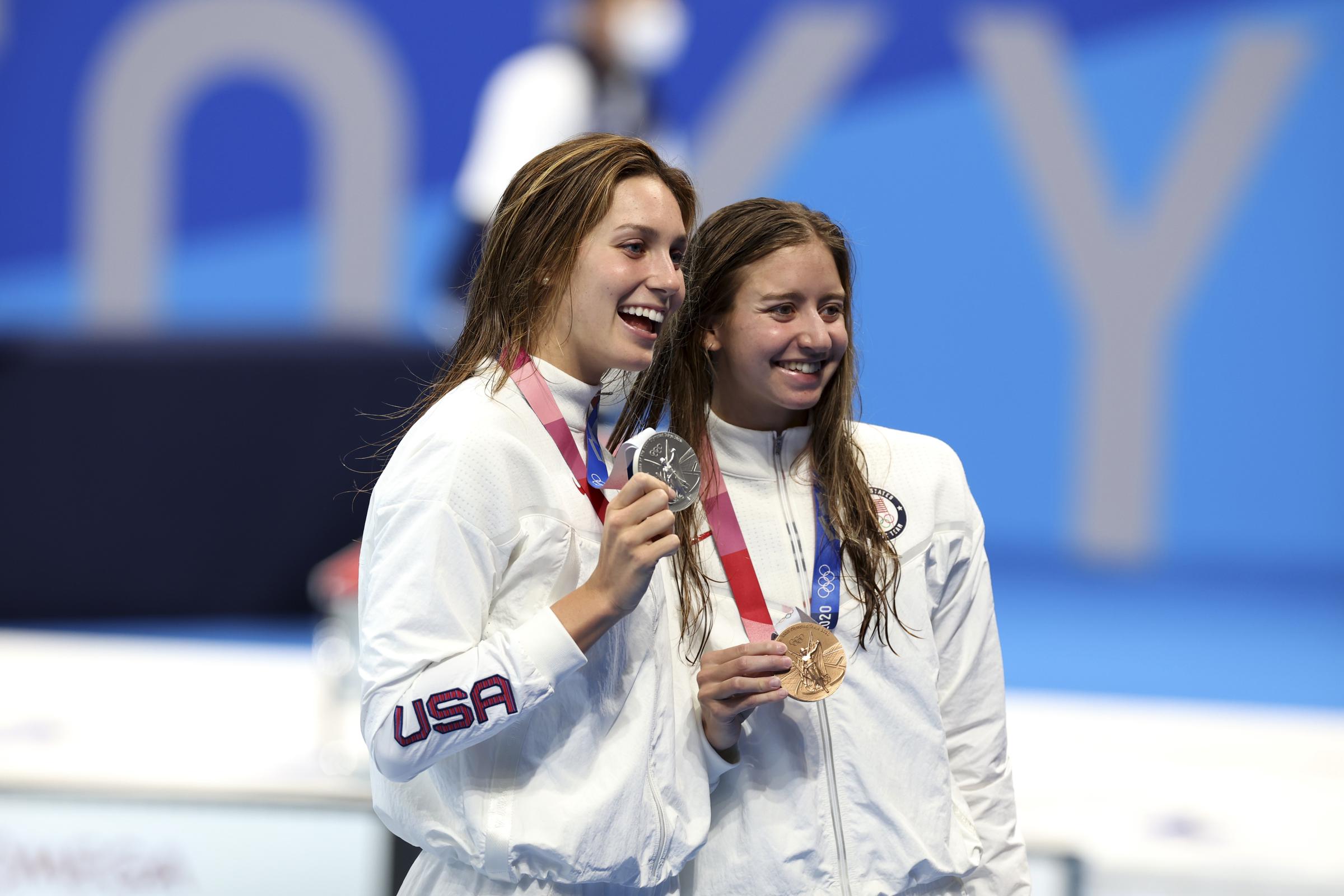 Alex Walsh and Kate Douglass with bronze after Women's 200M Individual Medley Final at Tokyo Aquatics Centre, in Tokyo, Japan, on July 28, 2021. | Source: Getty Images