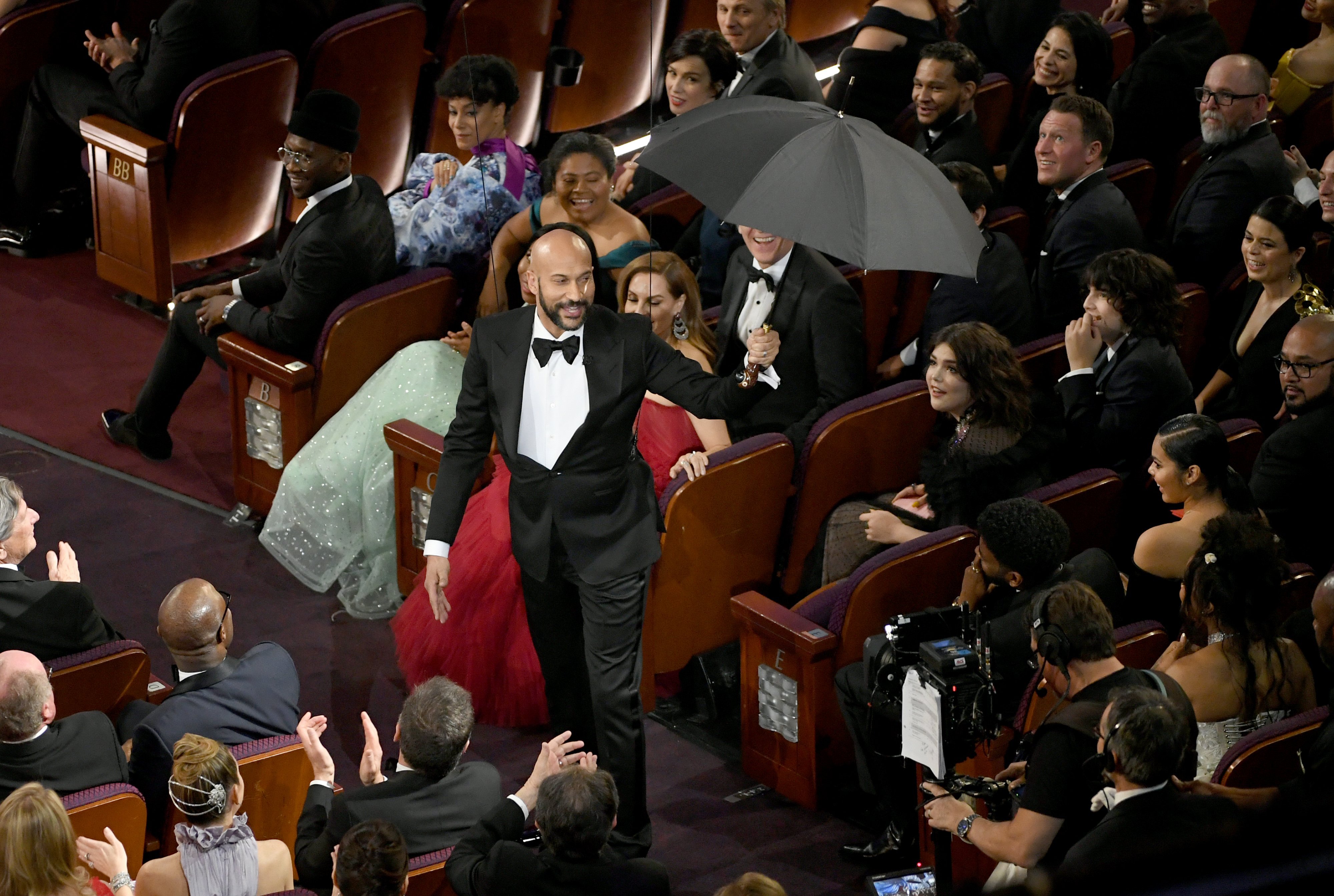Keegan-Michael Key holding the umbrella at the 91st Annual Academy Awards | Photo: Getty Images