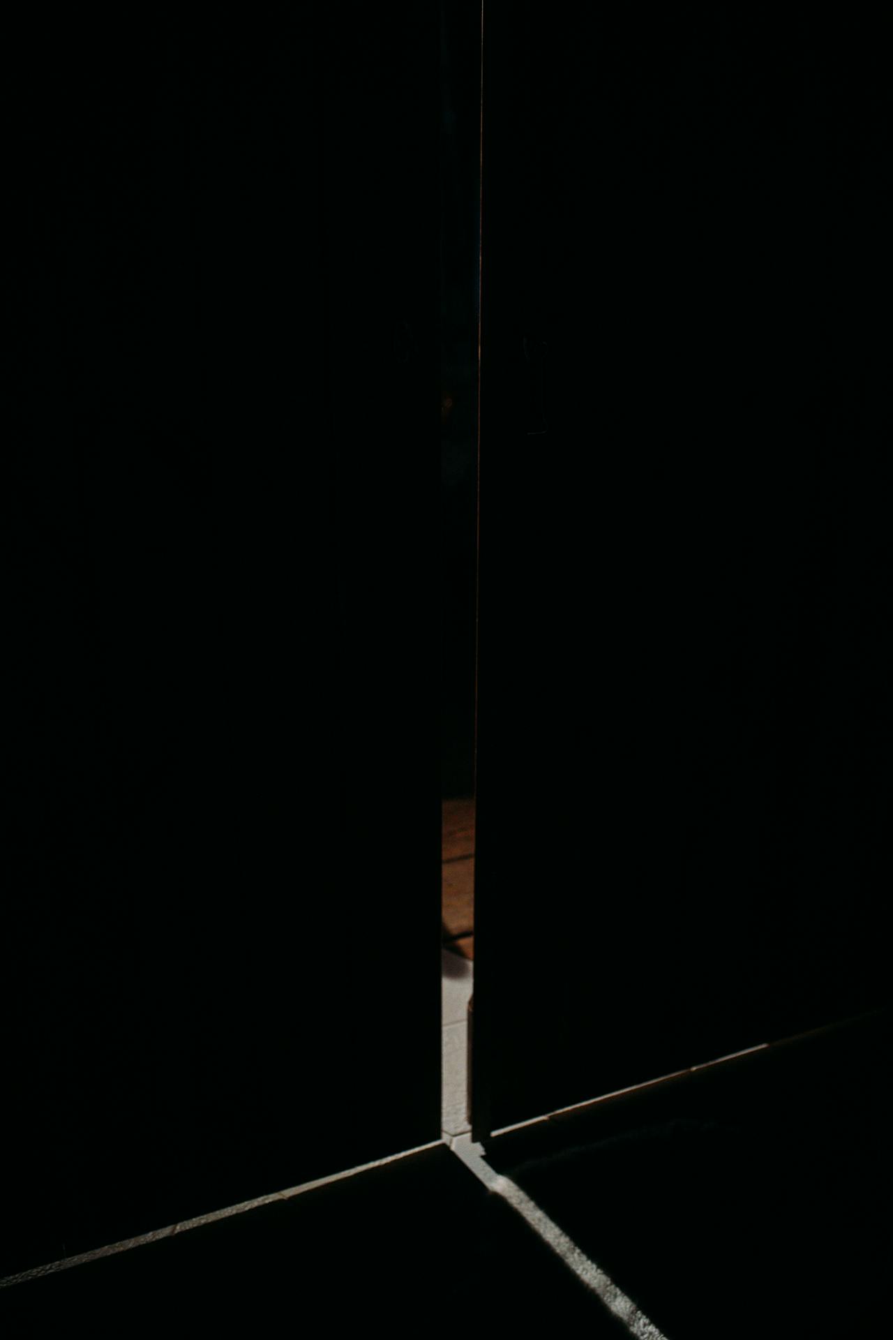 A door | Source: Pexels
