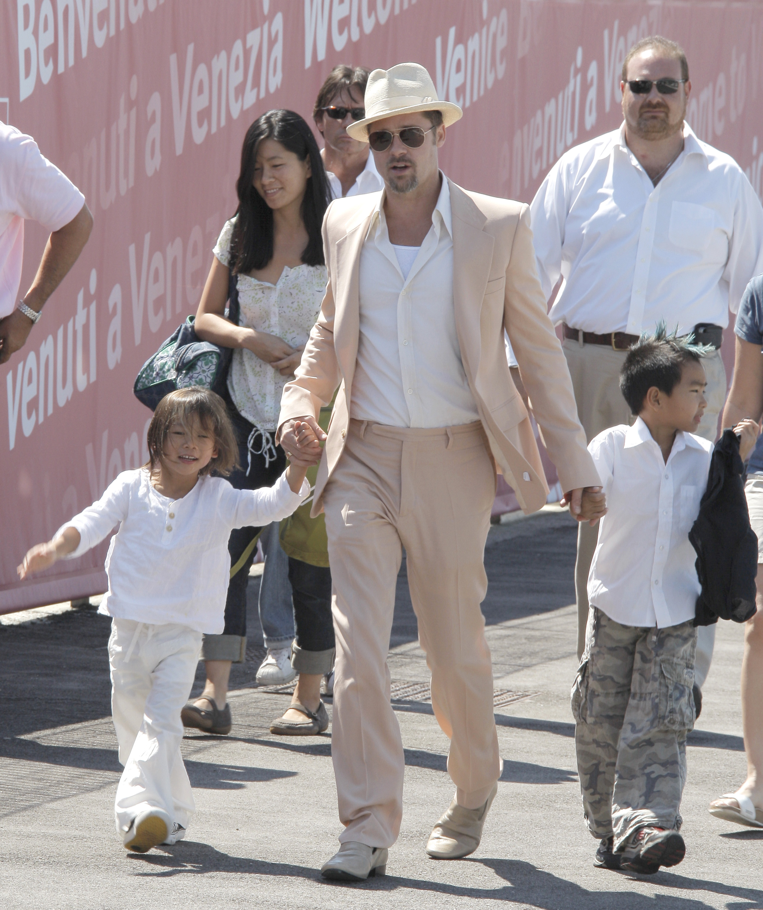 Brad Pitt with his sons Pax Thien Jolie-Pitt and Maddox Jolie-Pitt on August 28, 2008 in Venice Italy. | Source: Getty Images