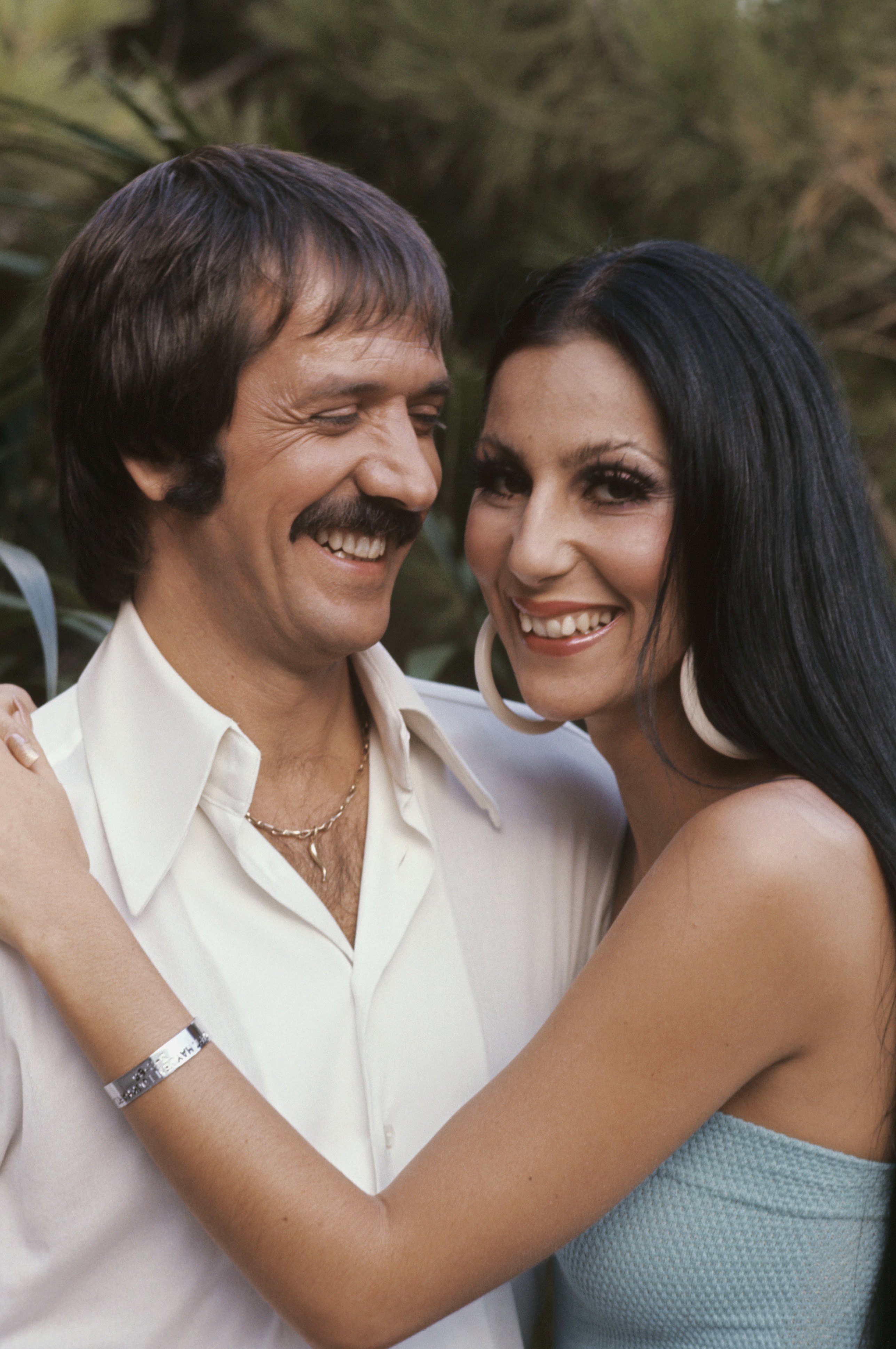 Singers and TV stars Sonny and Cher pose for a portrait at home in Beverly Hills, California circa 1970 | Source: Getty Images