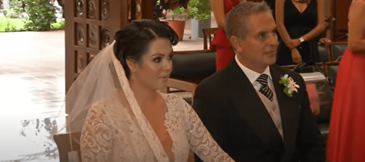 Boda eclasiástica de Xavier Ortiz y Carissa de León. | Foto: YouTube/ Primer Impacto Boda eclasiástica de Xavier Ortiz y Carissa de León. | Foto: YouTube/ Primer Impacto
