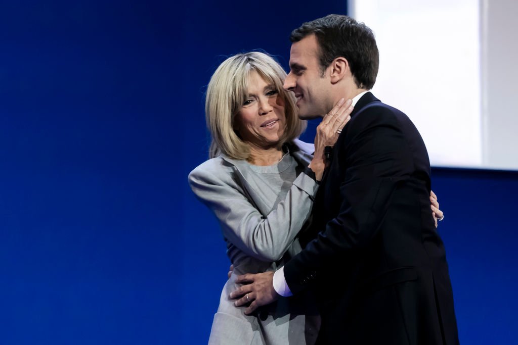 Brigitte et Emmanuel Macron à l'annonce des résultats du vote le 23 avril 2017. | Photo: Getty Images
