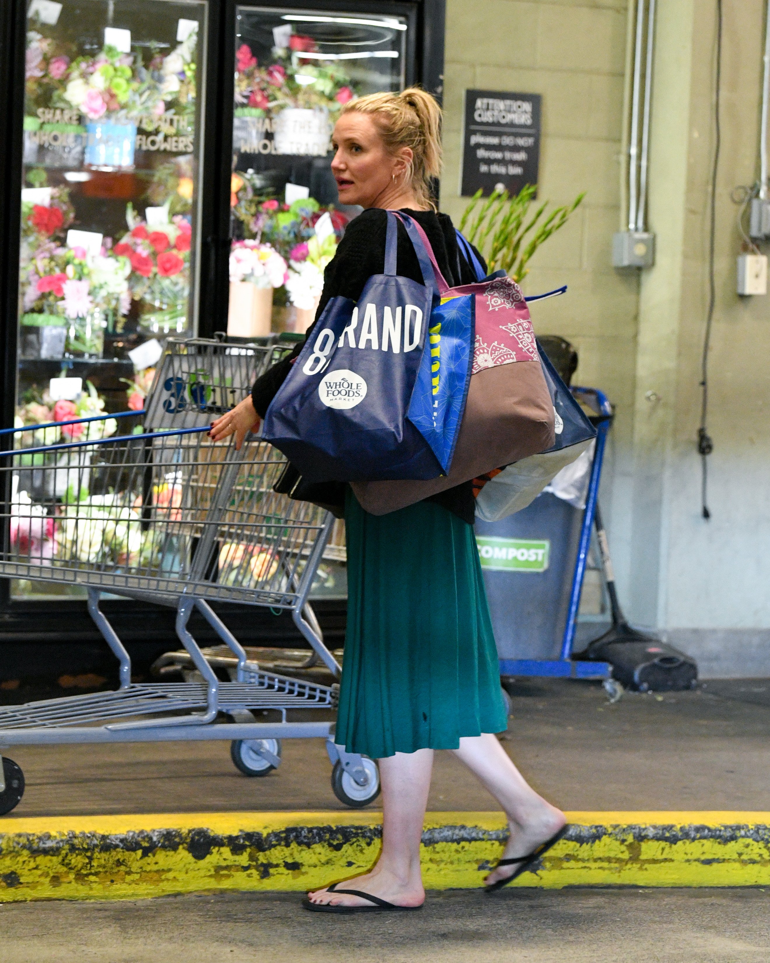 Cameron Diaz is seen shopping for groceries on March 07, 2019 in Los Angeles, California | Source: Getty Images 