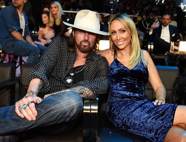  Billy Ray Cyrus and Tish Cyrus at the 2017 MTV Video Music Awards at The Forum in Inglewood, California | Photo: Getty Images