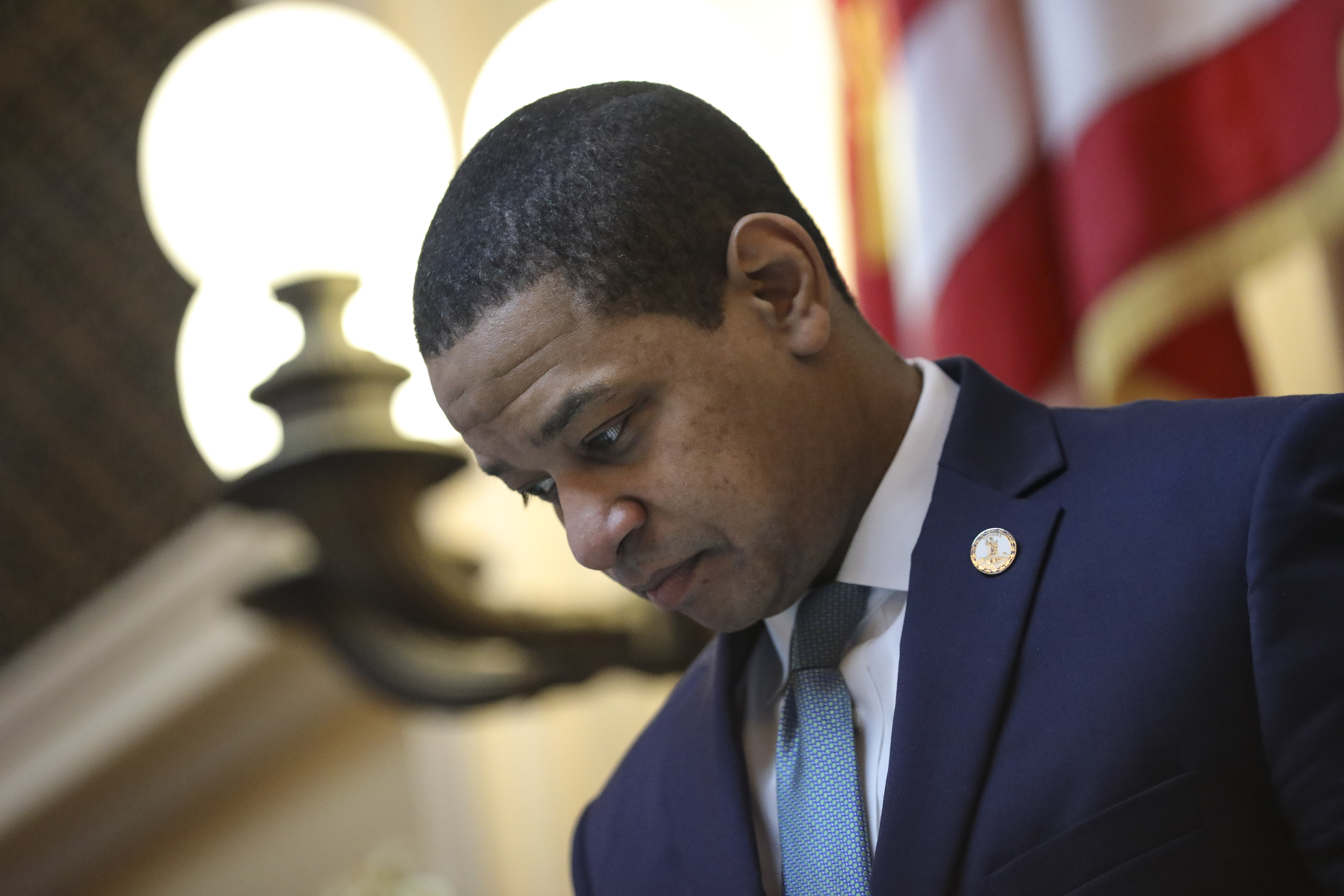 Justin Fairfax presides over the Senate at the Virginia State Capitol, February 7, 2019 in Richmond, Virginia. | Source: Getty Images